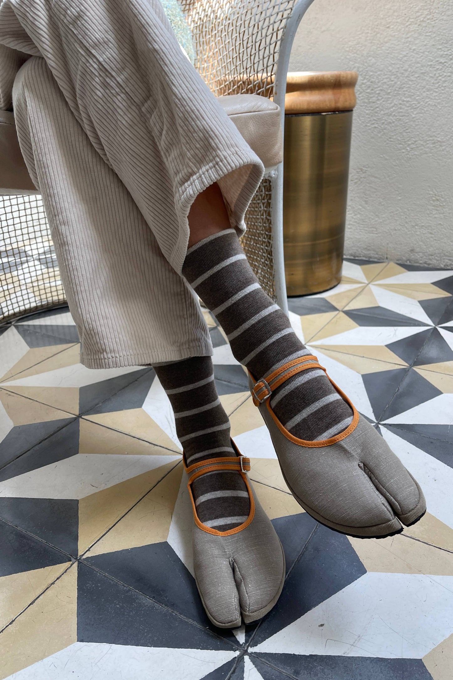 Wally Socks: Mocha