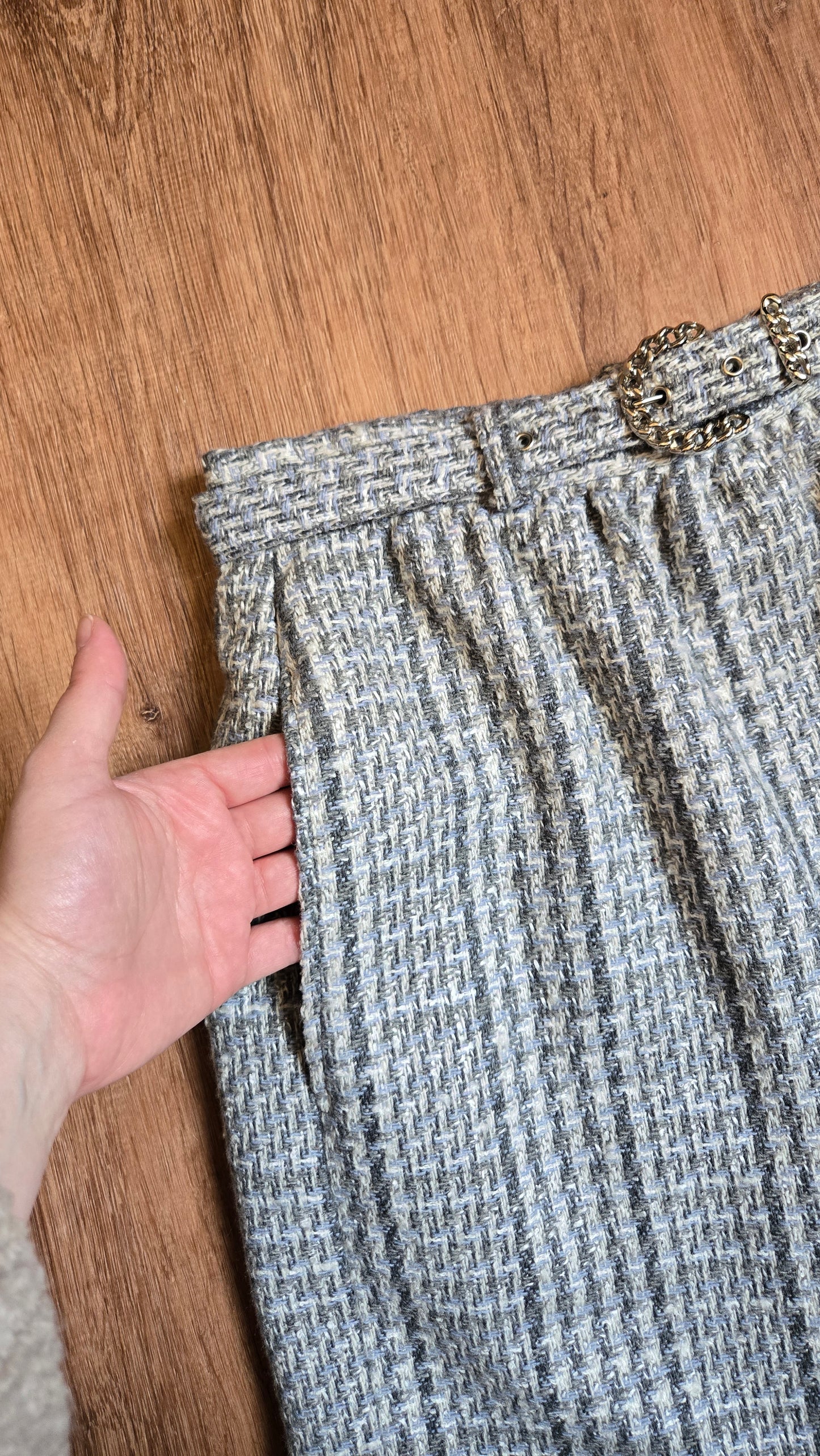 Chanel-esque grey boucle miniskirt w belt