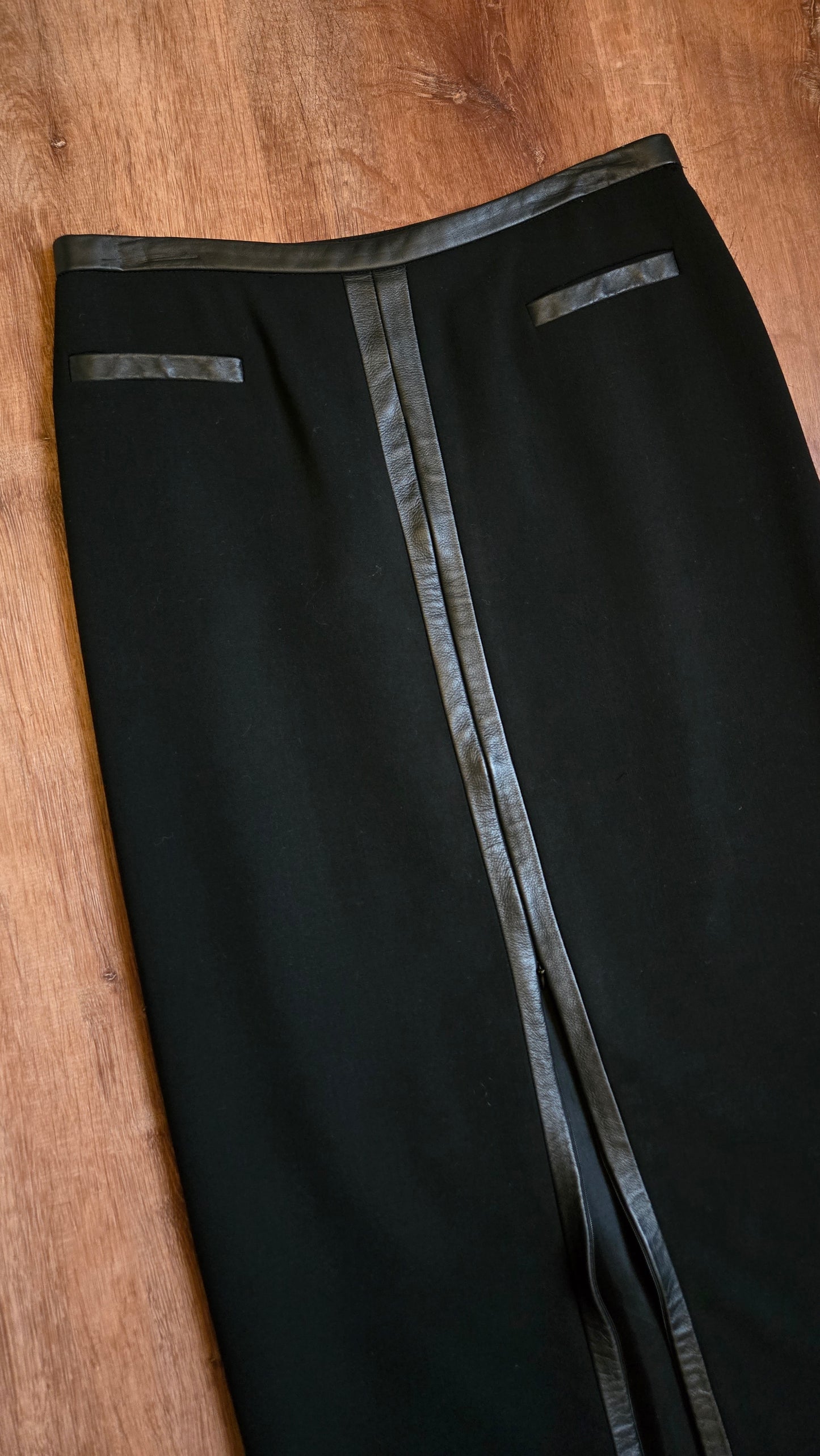 Dana Buchman black leather-trim FULL ZIP-FRONT SKIRT