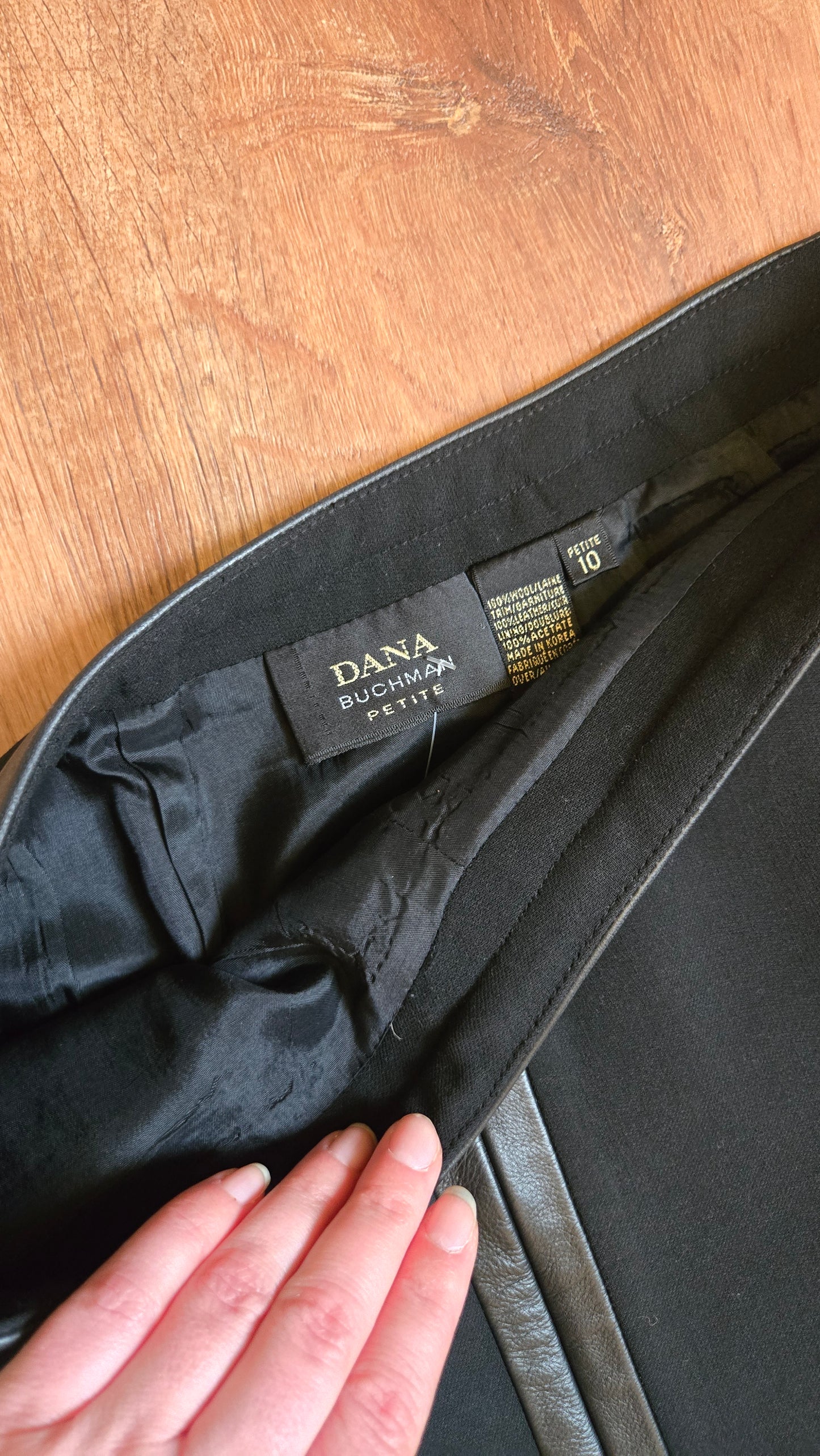 Dana Buchman black leather-trim FULL ZIP-FRONT SKIRT