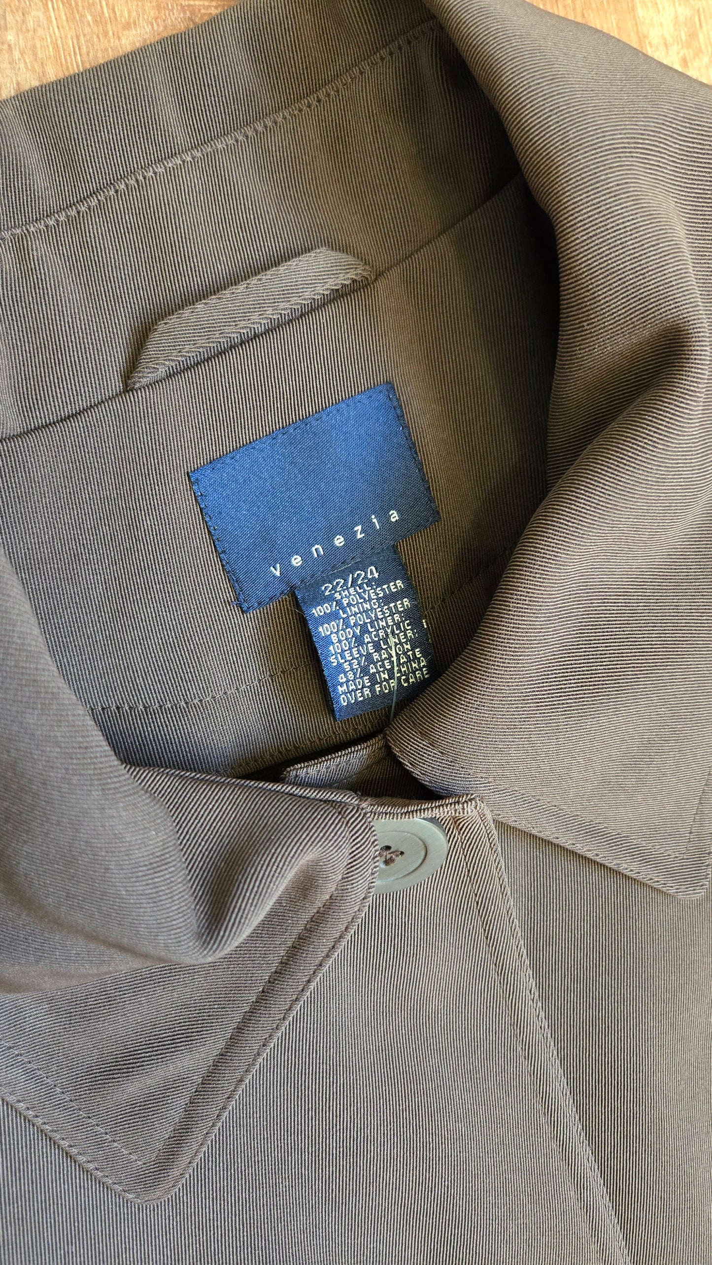 Venezia brown trench