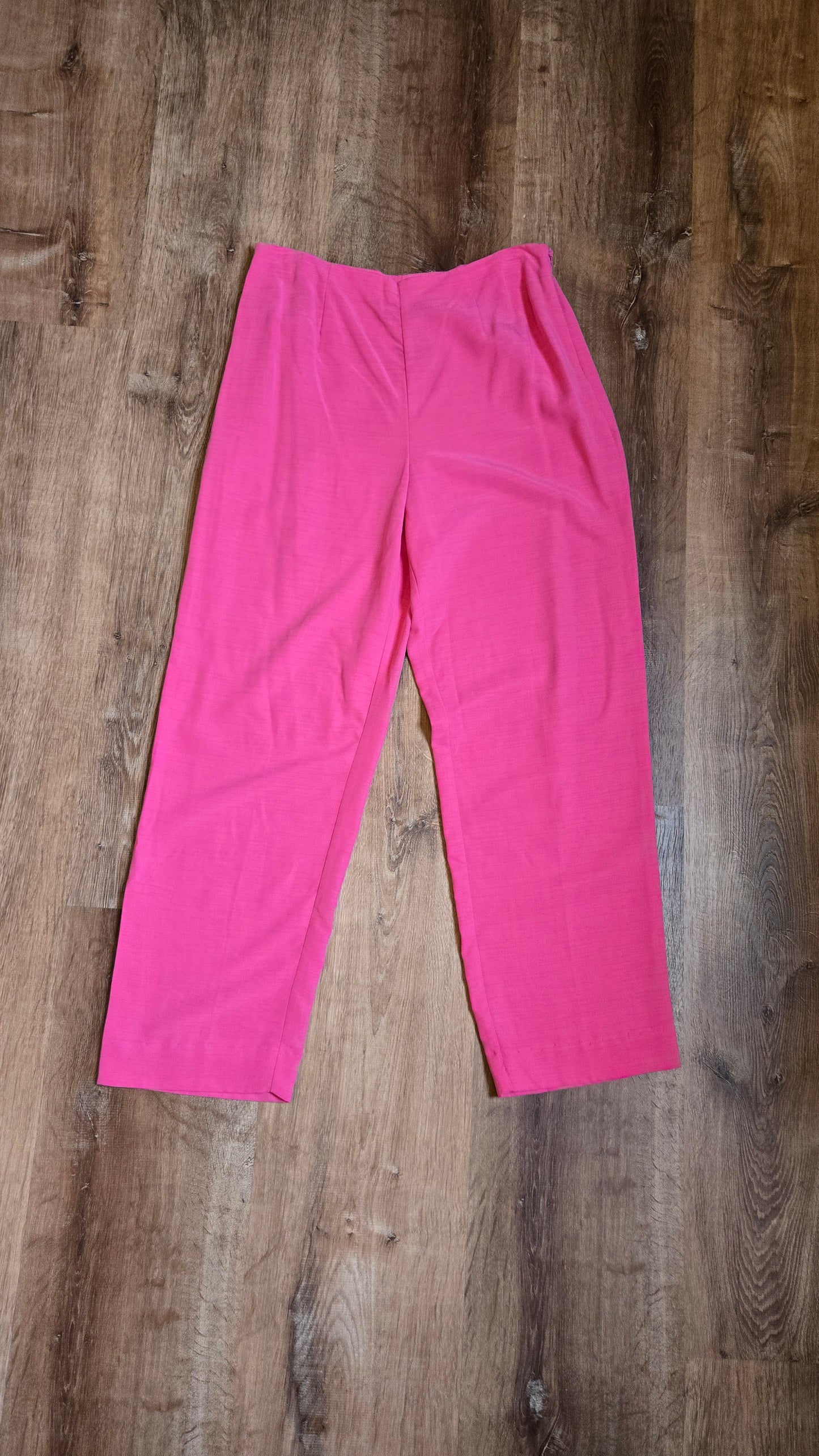 Bubblegum pink cropped pants