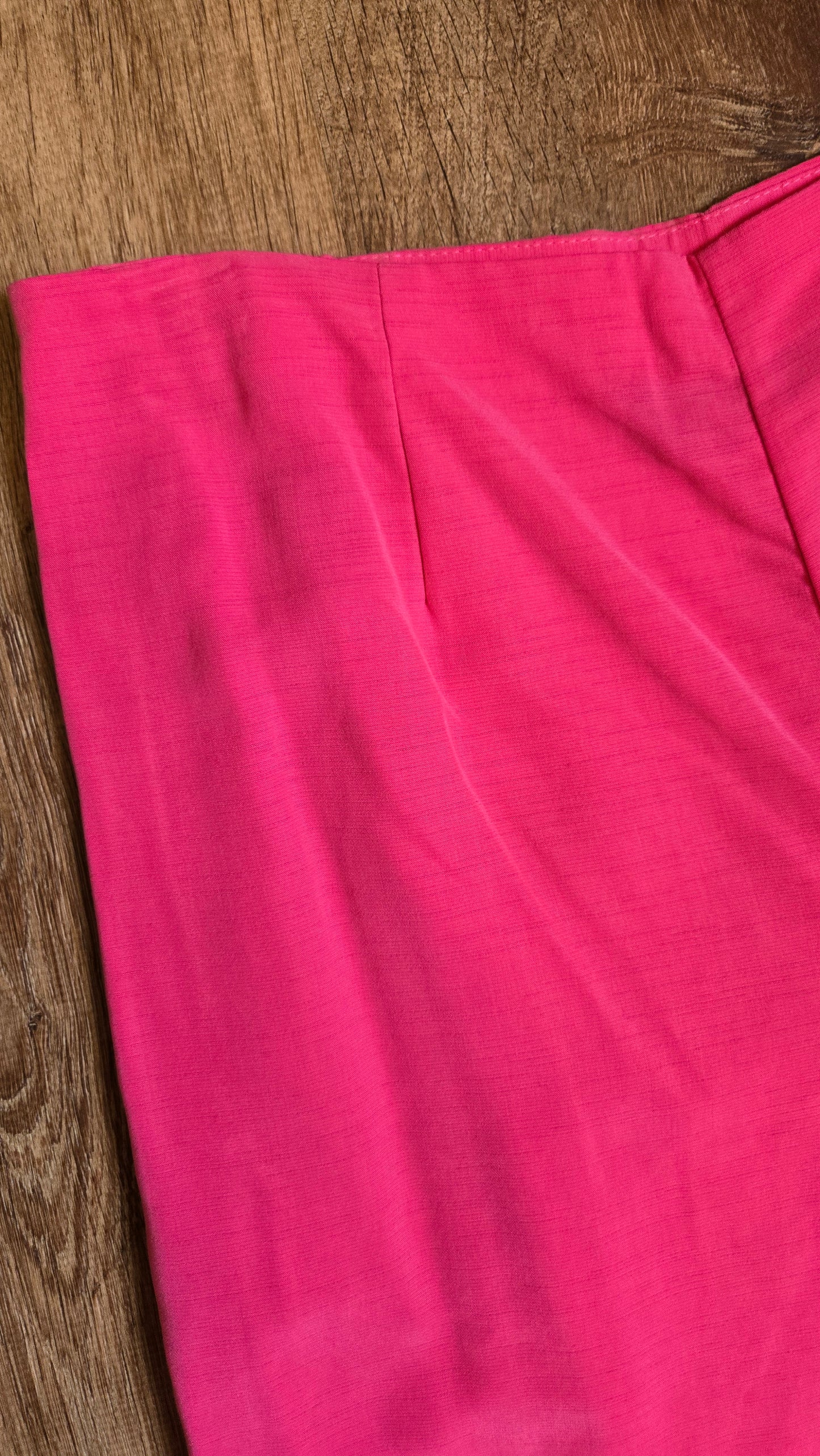 Bubblegum pink cropped pants