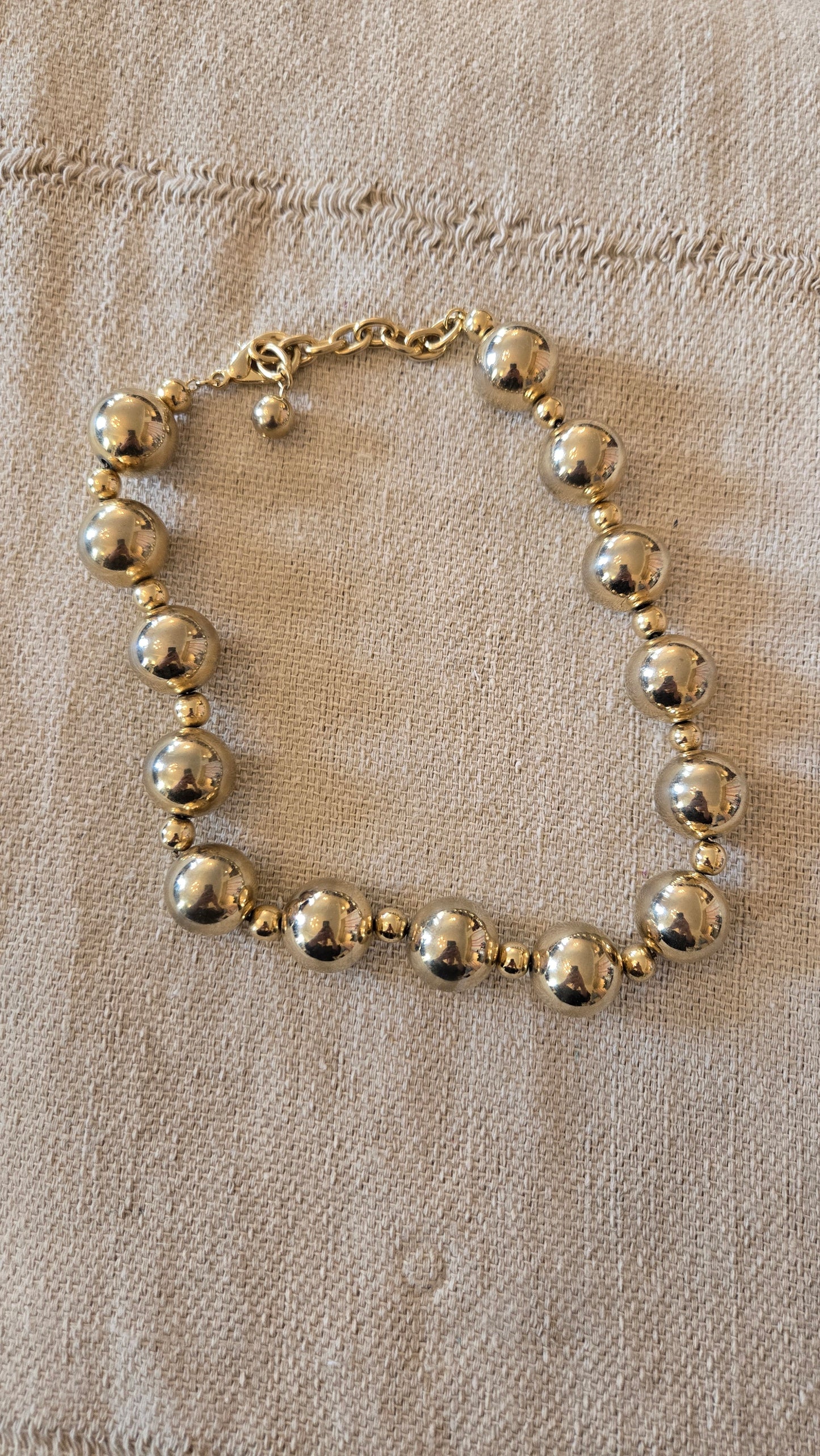 Gold ball necklace