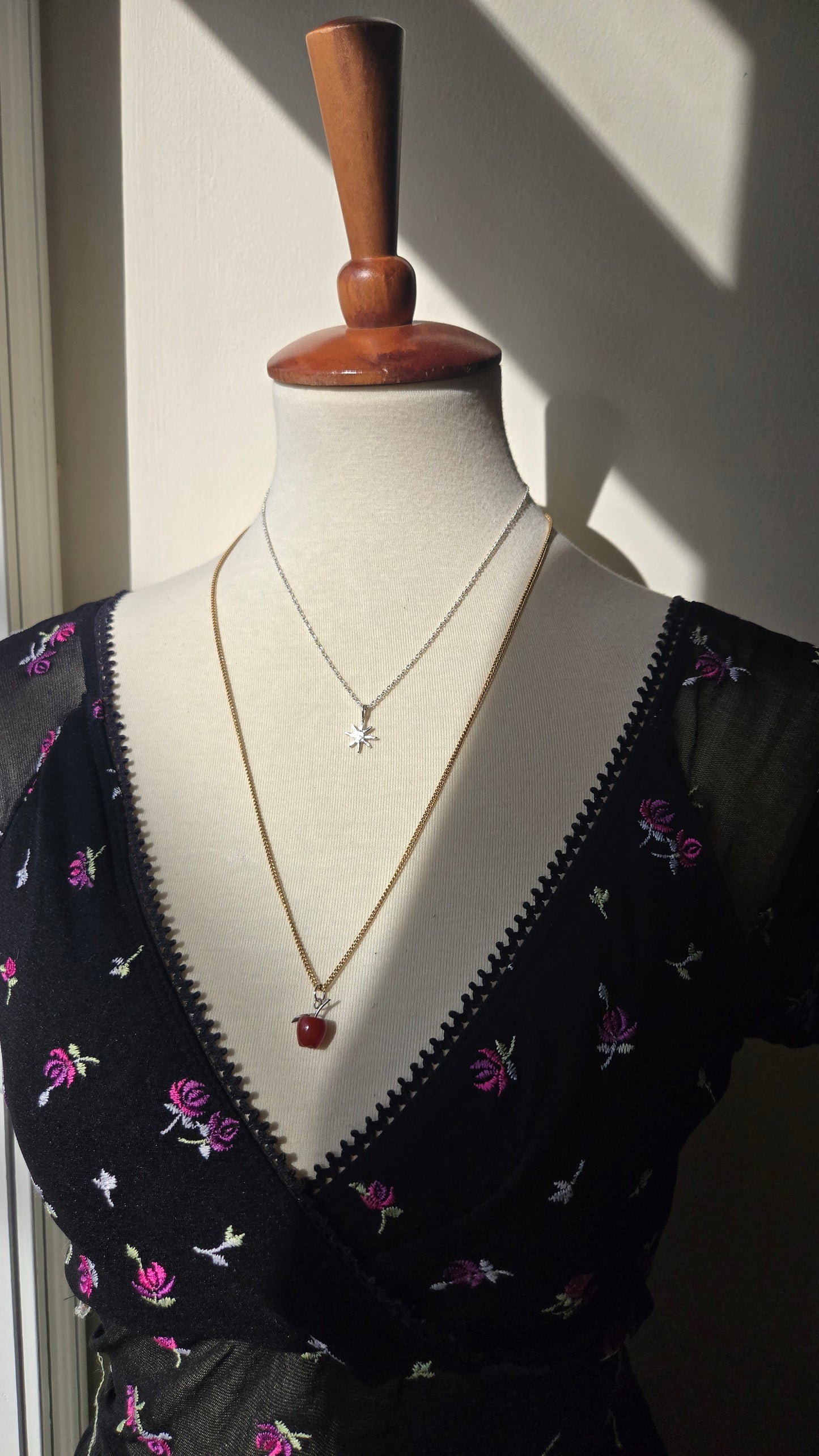 Apple charm gold necklace