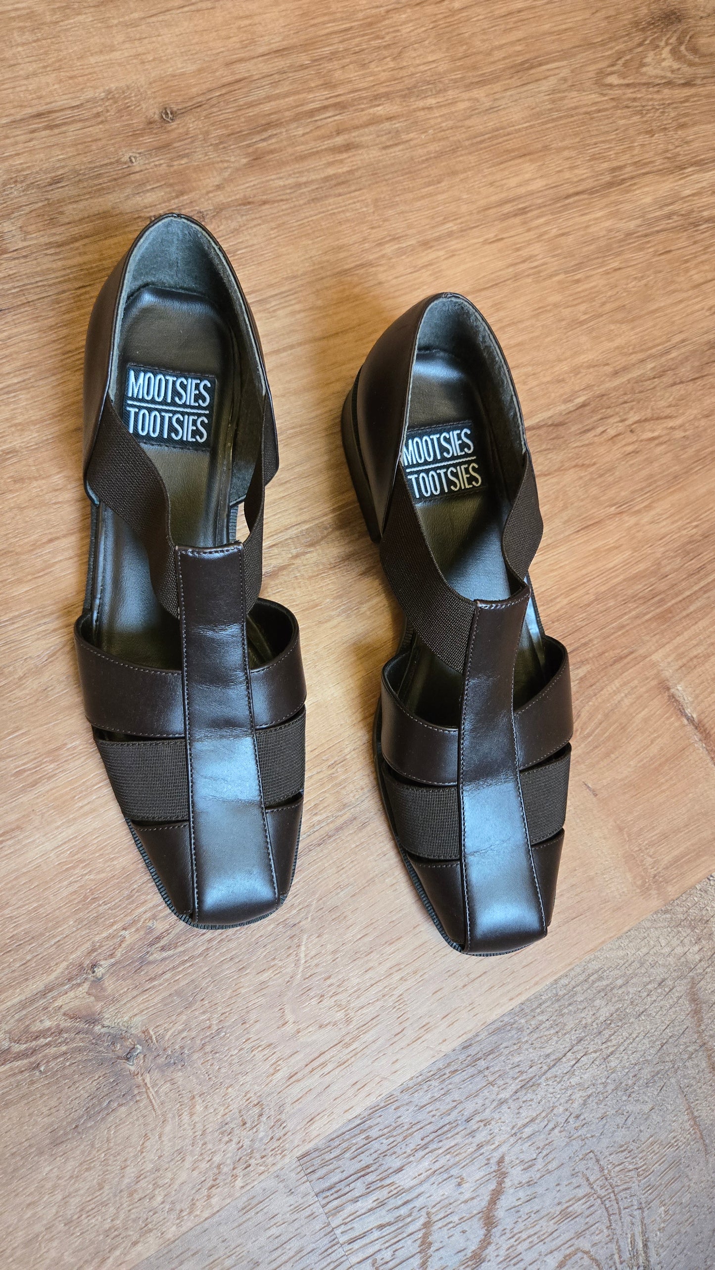 Mootsies Tootsies brown cage sandals,sz 7/7.5