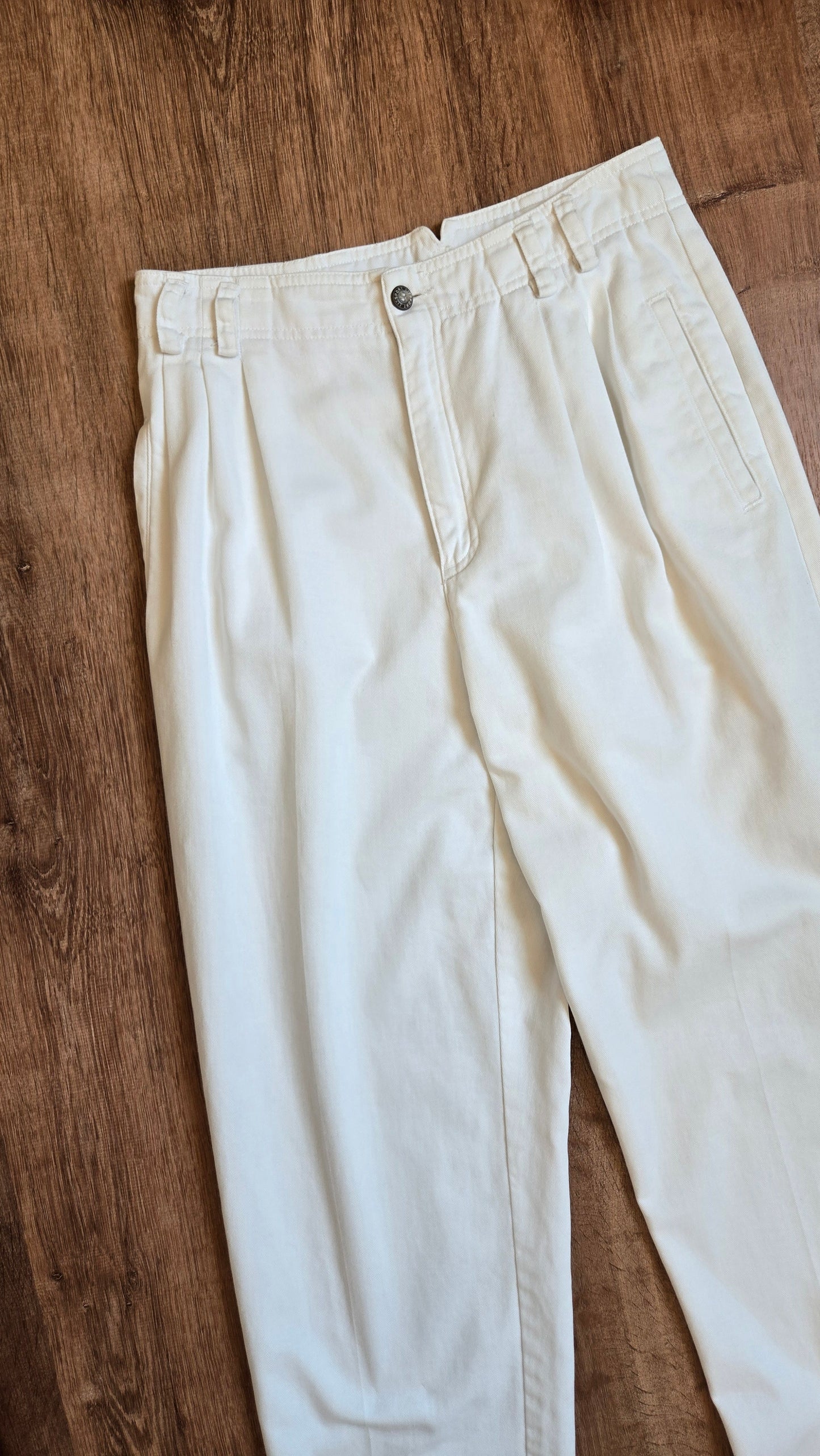 LizSport white summer trousers
