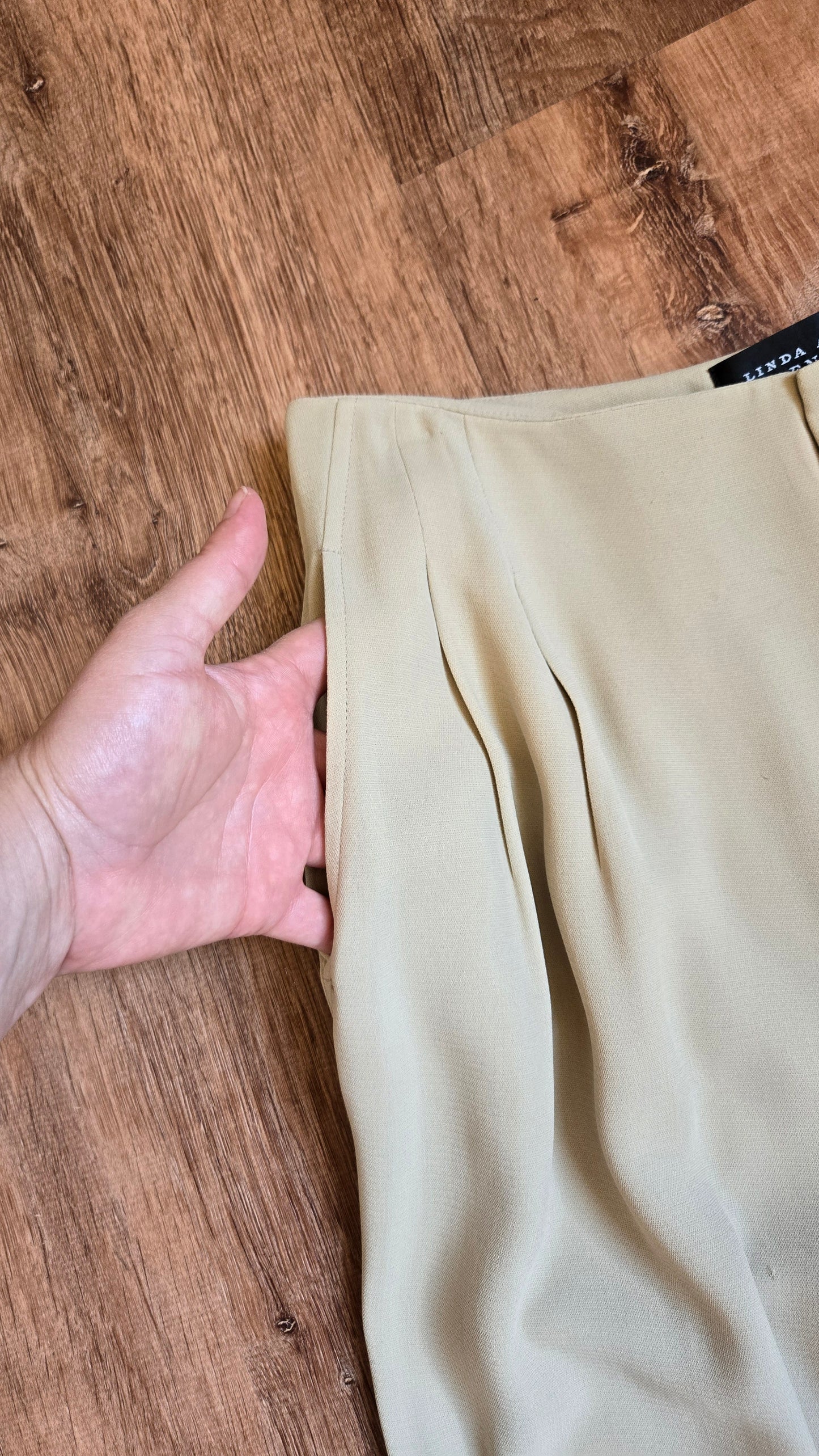 Ellen Tracy beige silk wide leg pants