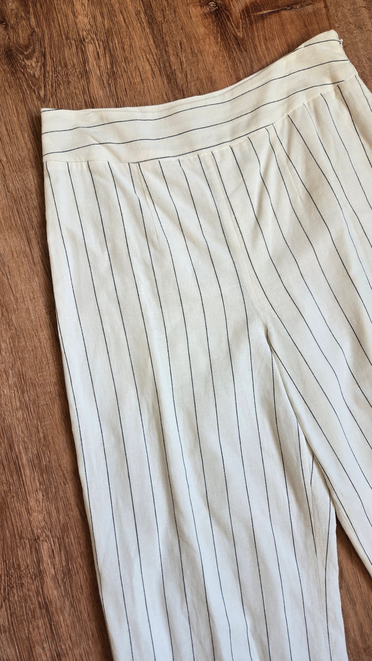 Gianni Bini white pinstripe pants