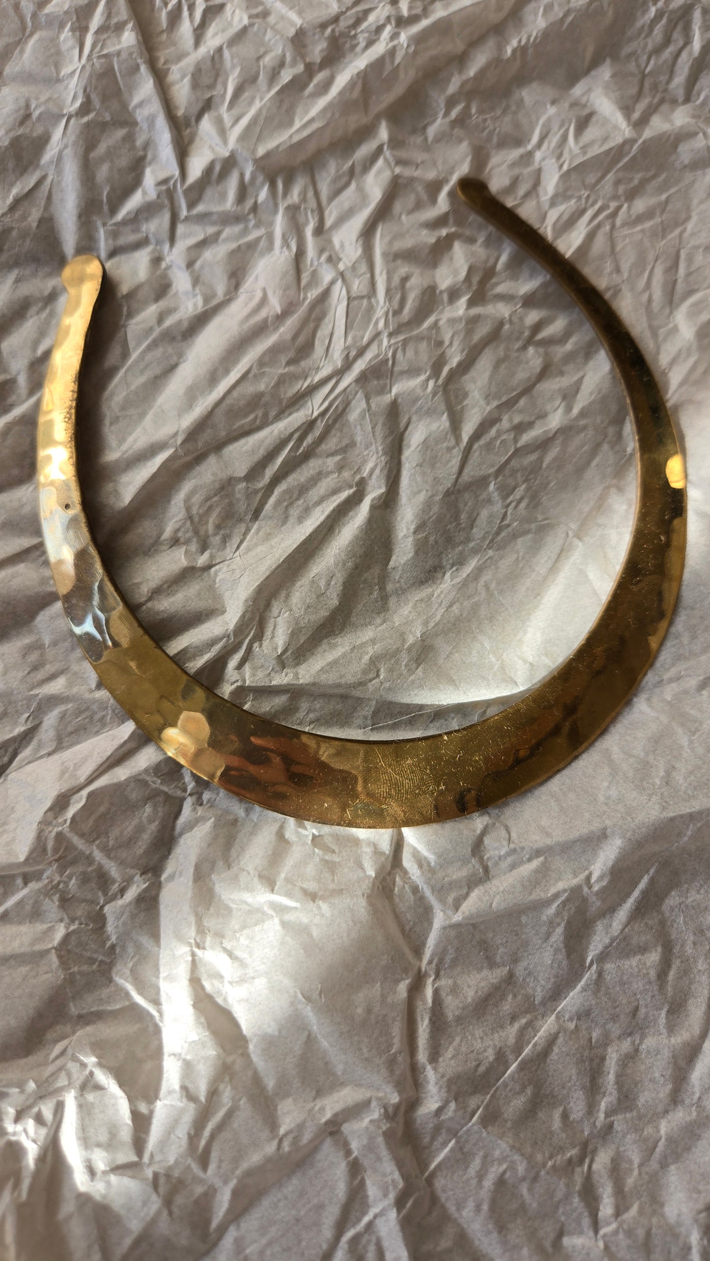 Hammered brass collar necklace