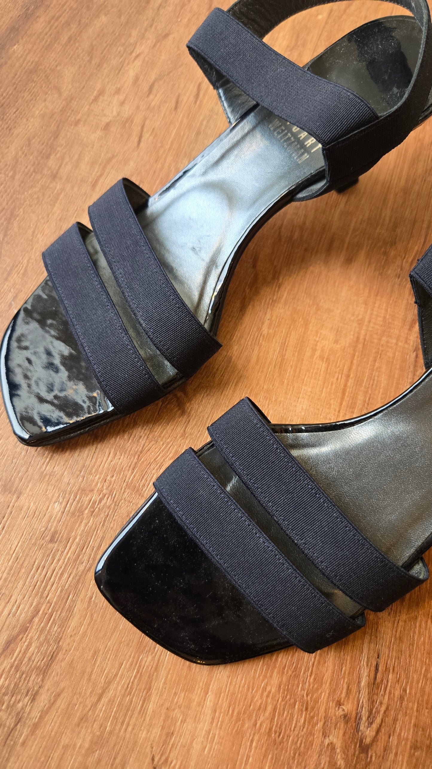 Stuart Weitzman navy elastic strap sandals, sz 7