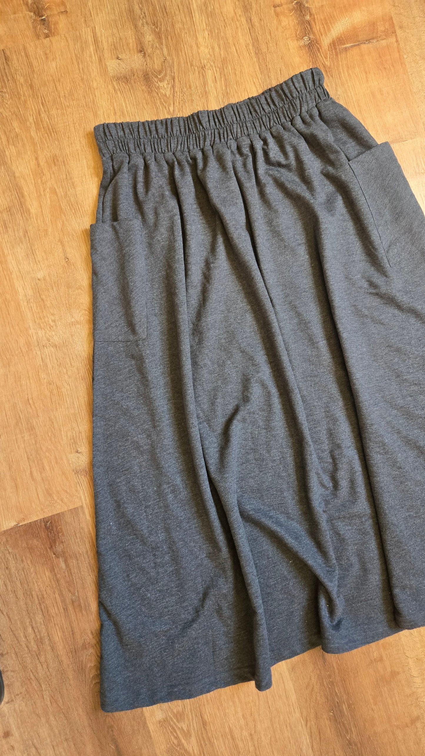 Collections grey cargo pocket skirt