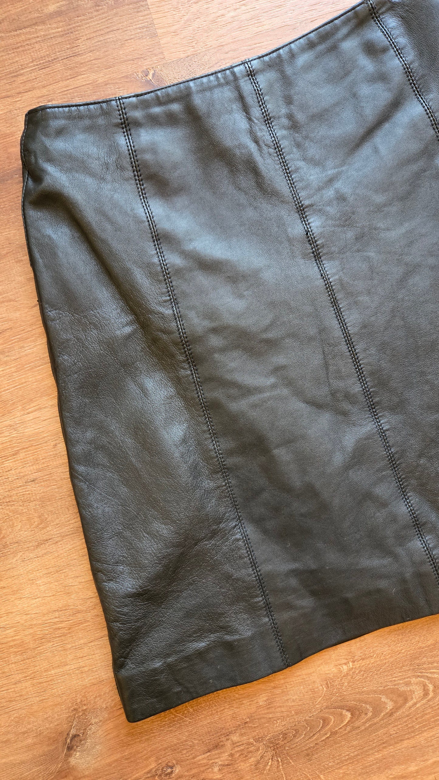 Hugo Buscati black leather miniskirt