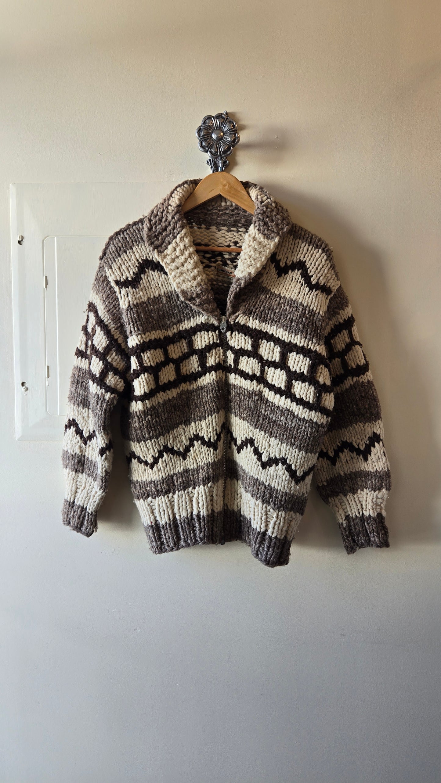 Brown & cream Cowichan sweater jacket
