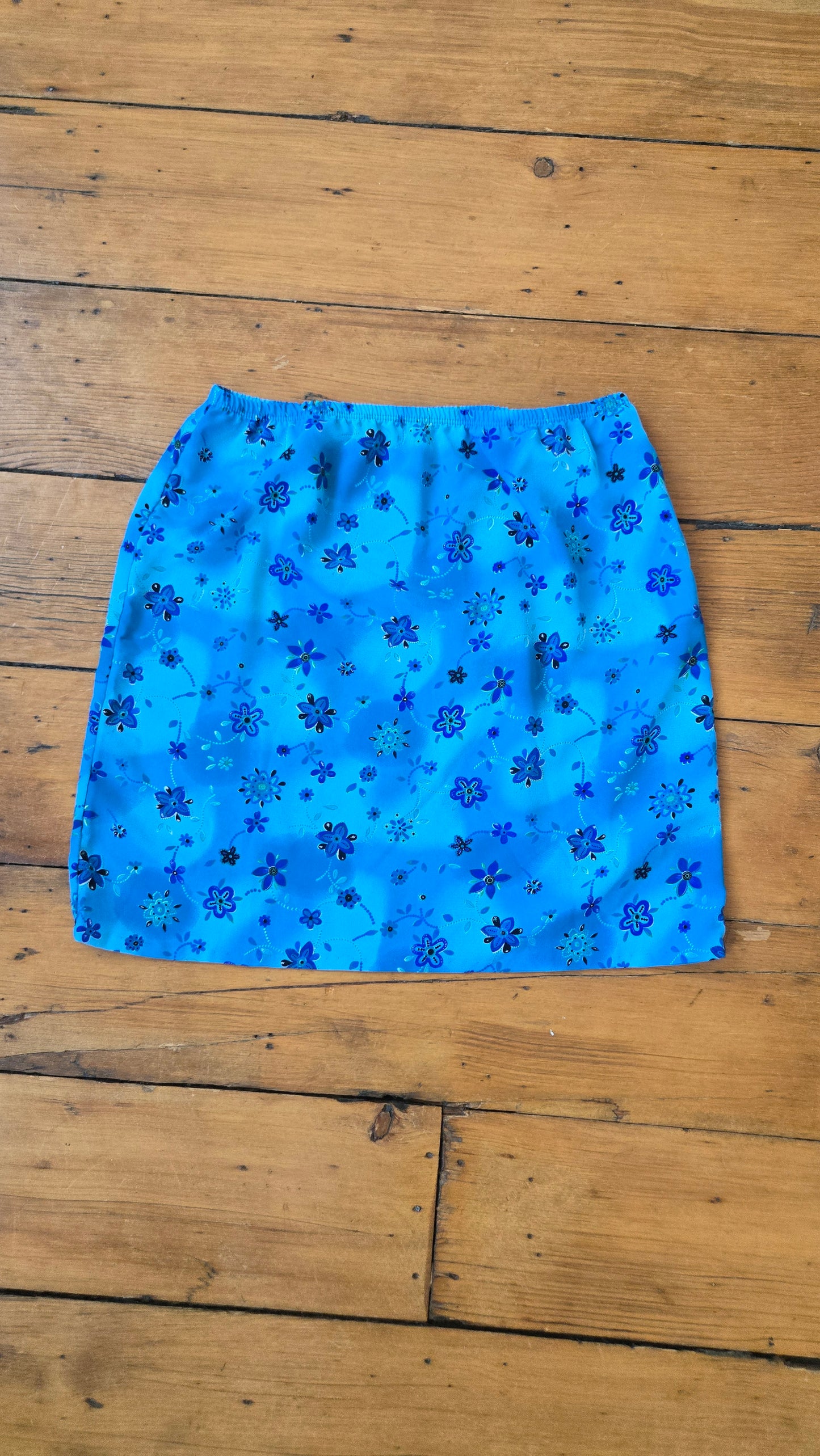 Y2K blue mini floral skirt