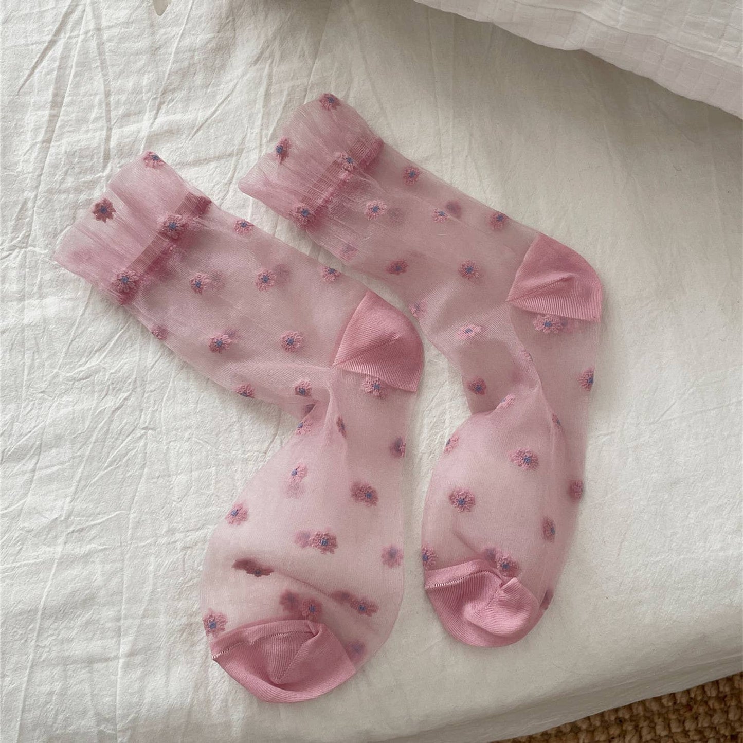Sheer daisy flower socks