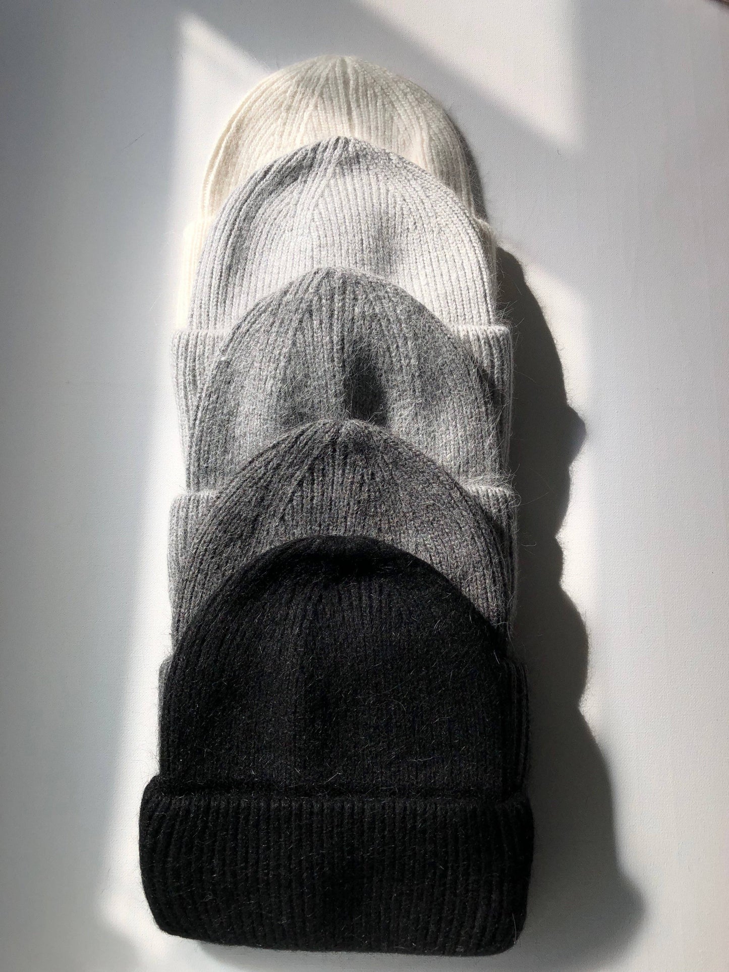 Angora beanie - Black