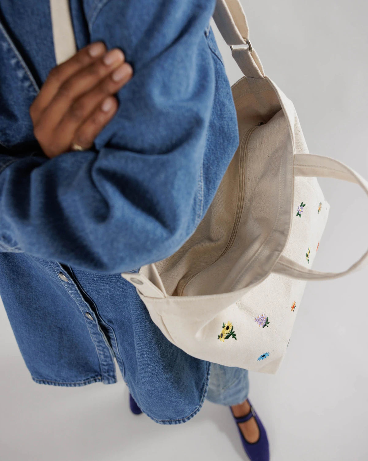 Baggu embroidered flower canvas tote
