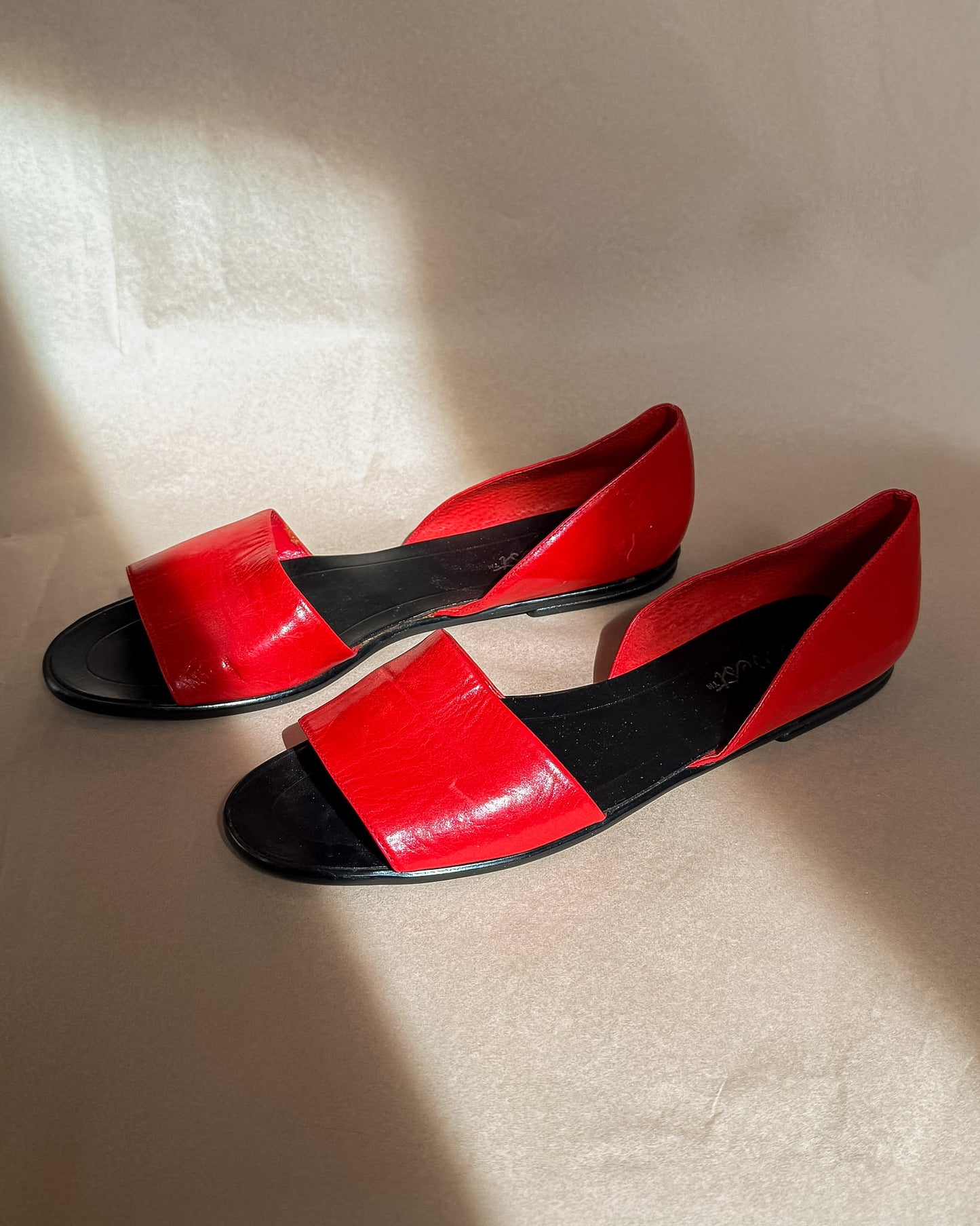 9 west red sandals