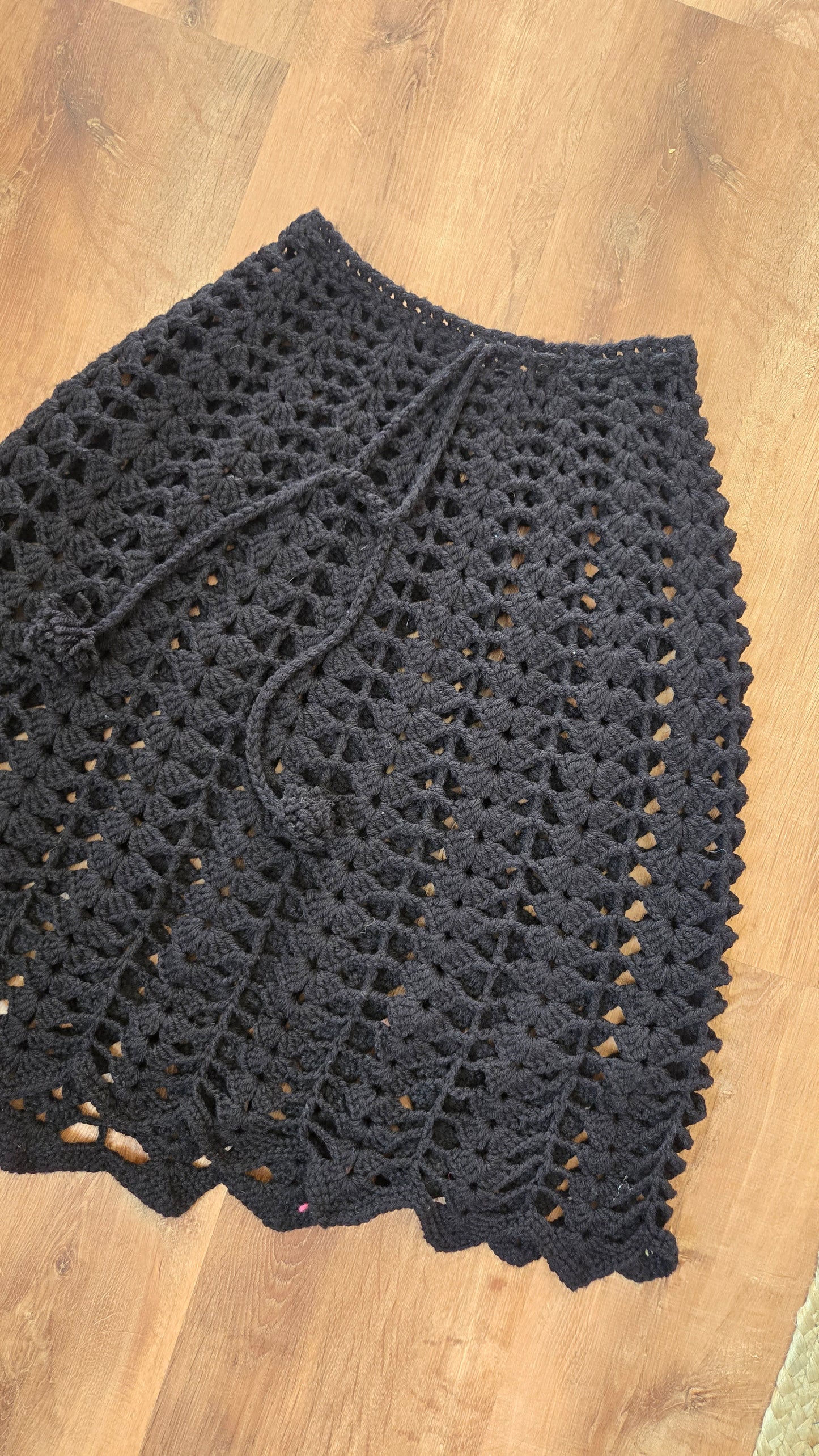 Black handmade "shell" crochet skirt