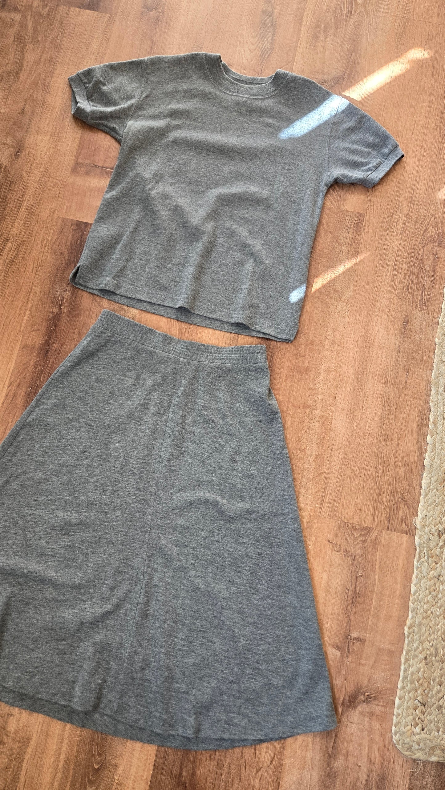 Cathy Daniels grey knit skirt set