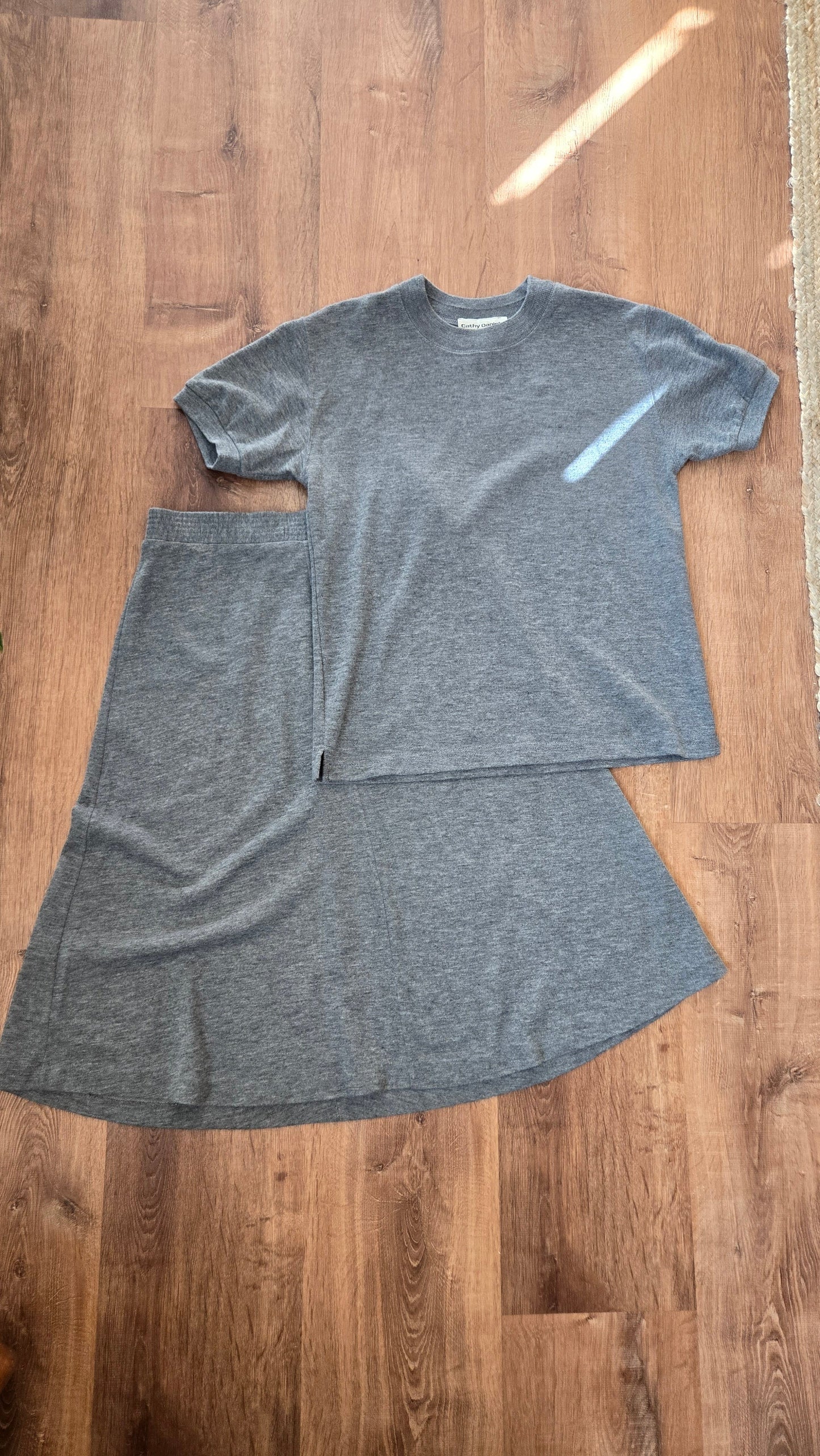 Cathy Daniels grey knit skirt set