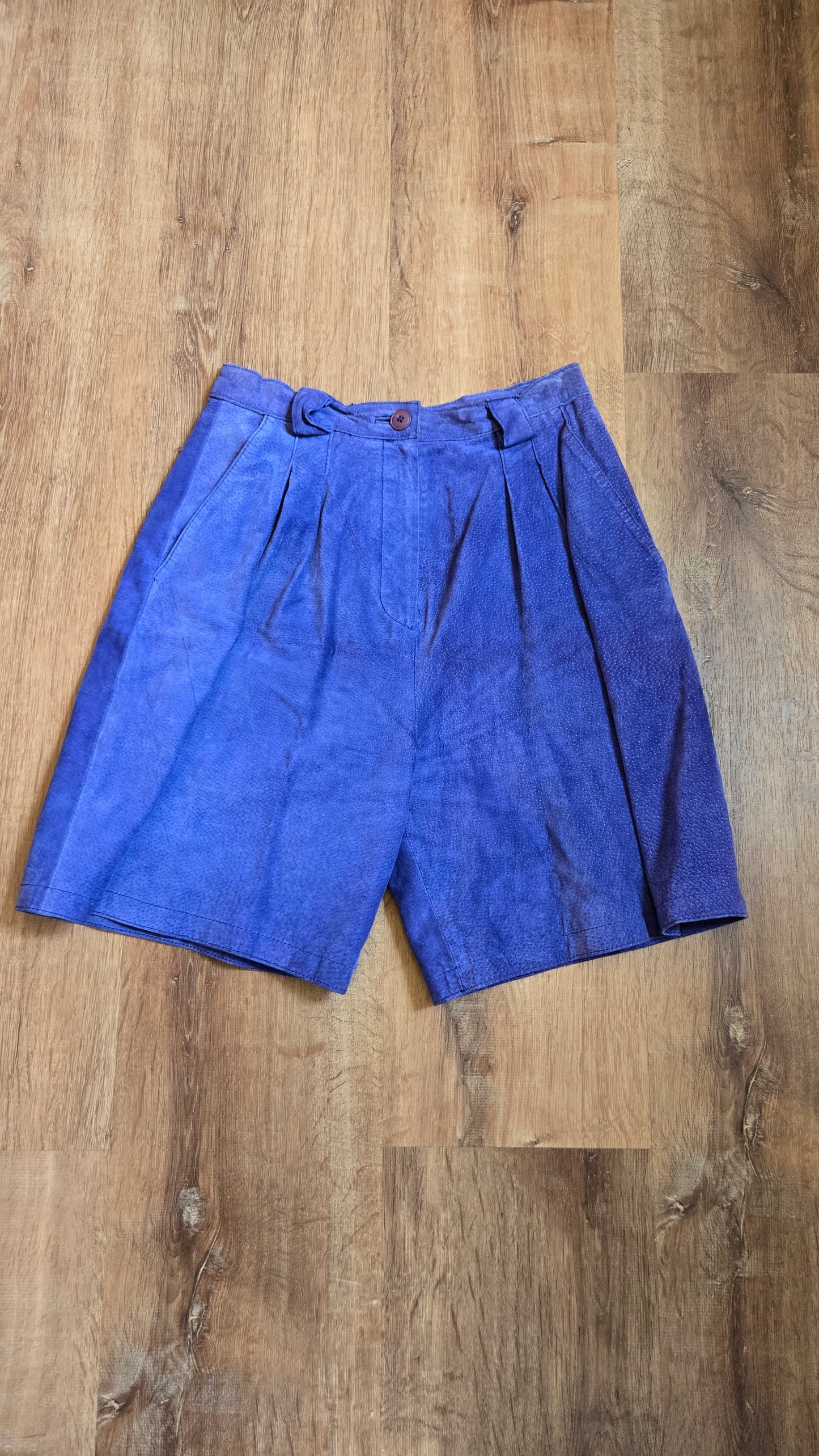 Pensez a moi purple suede shorts