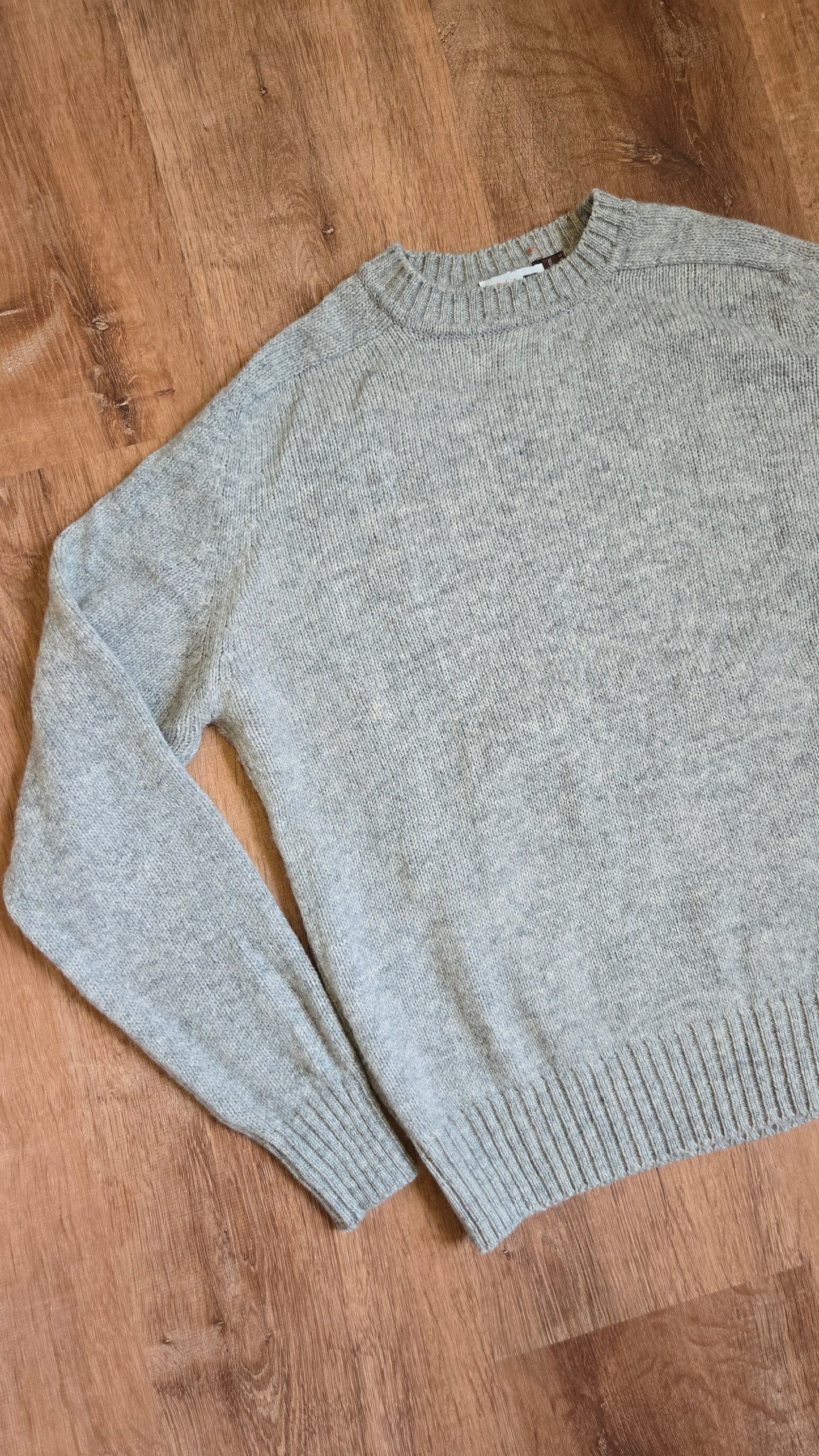 Bonds grey crew sweater