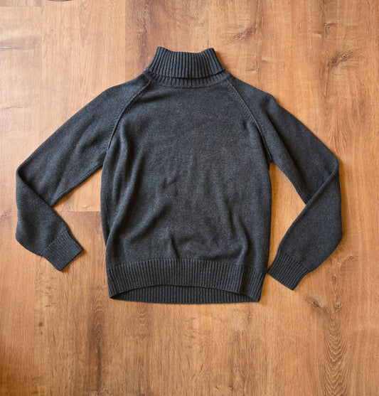 Jeanne Pierre charcoal turtleneck