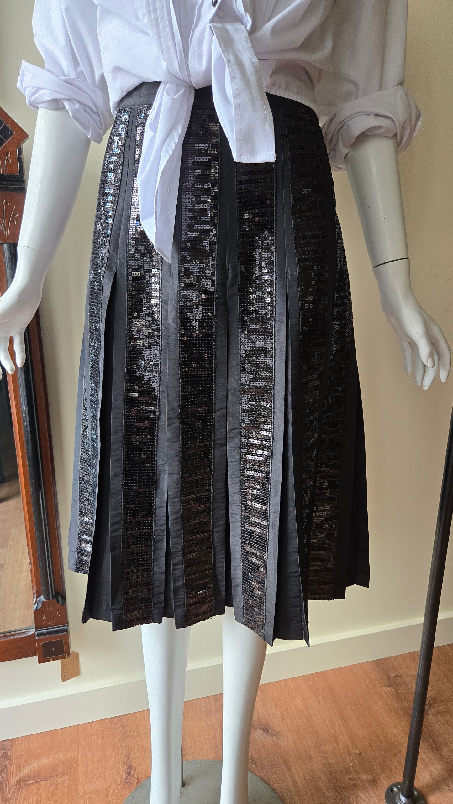 Marc Oliver black pleated sequin skirt