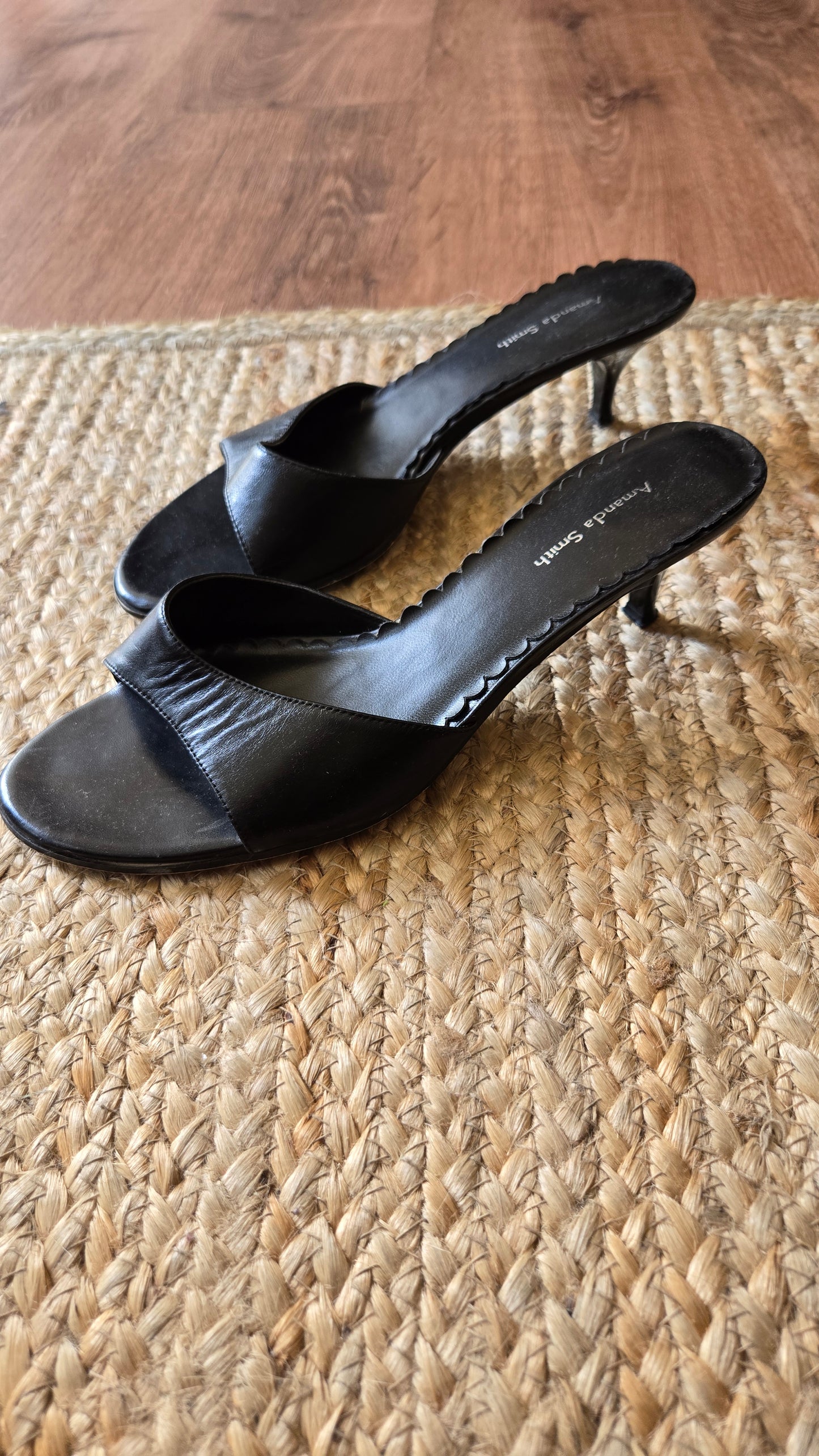 Amanda Smith heeled slides