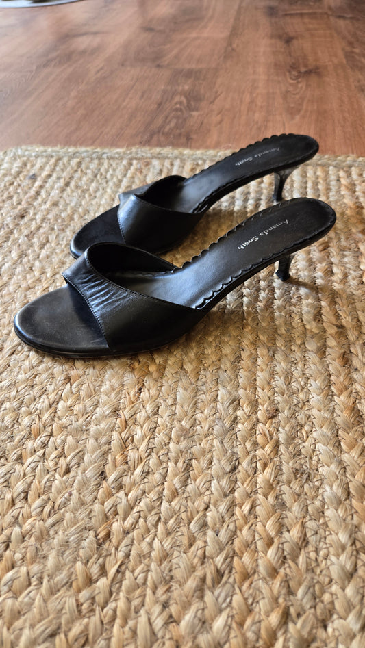 Amanda Smith heeled slides