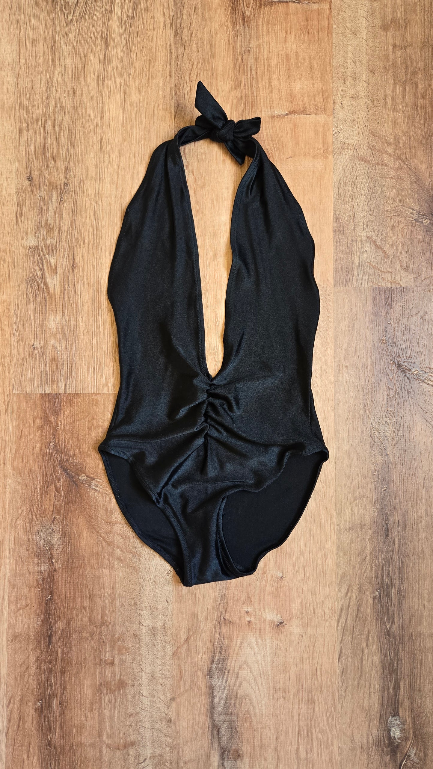 Deep plunge backless bathing/body suit
