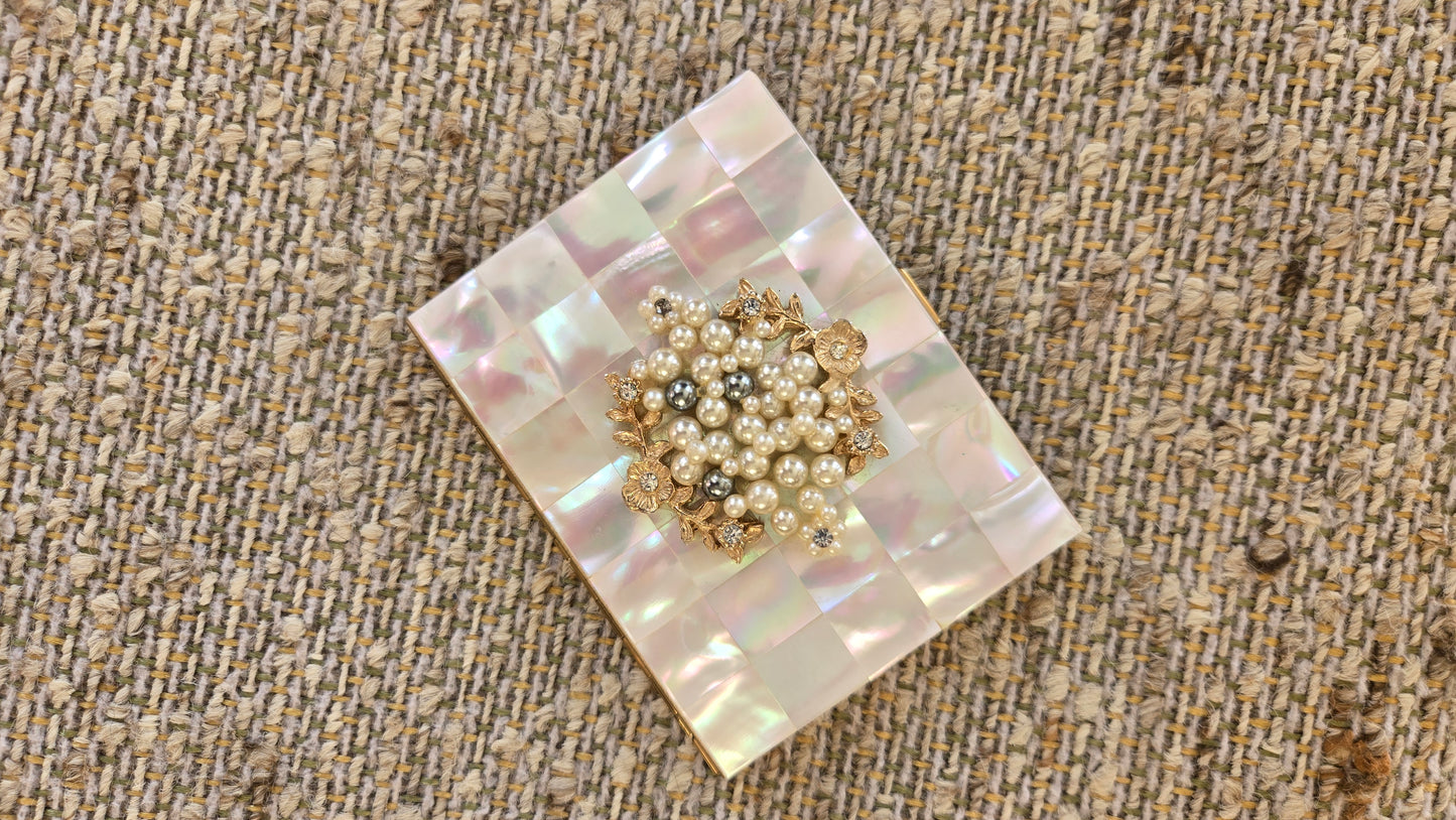Mother of pearl & pearl cigarette/card case