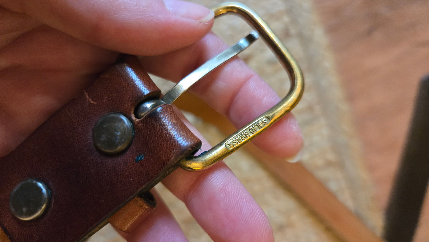 Oil tanned cowhide belt