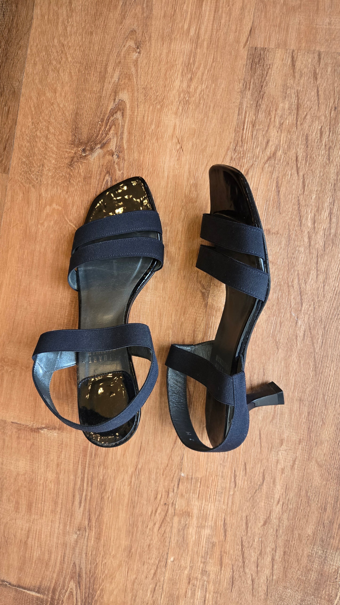 Stuart Weitzman navy elastic strap sandals, sz 7