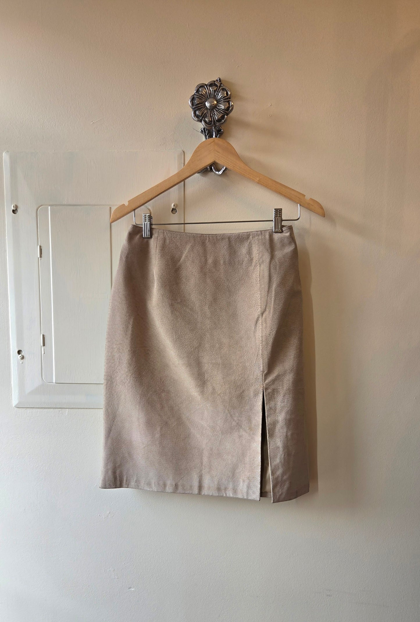 Margaret Godfrey beige suede skirt with slit