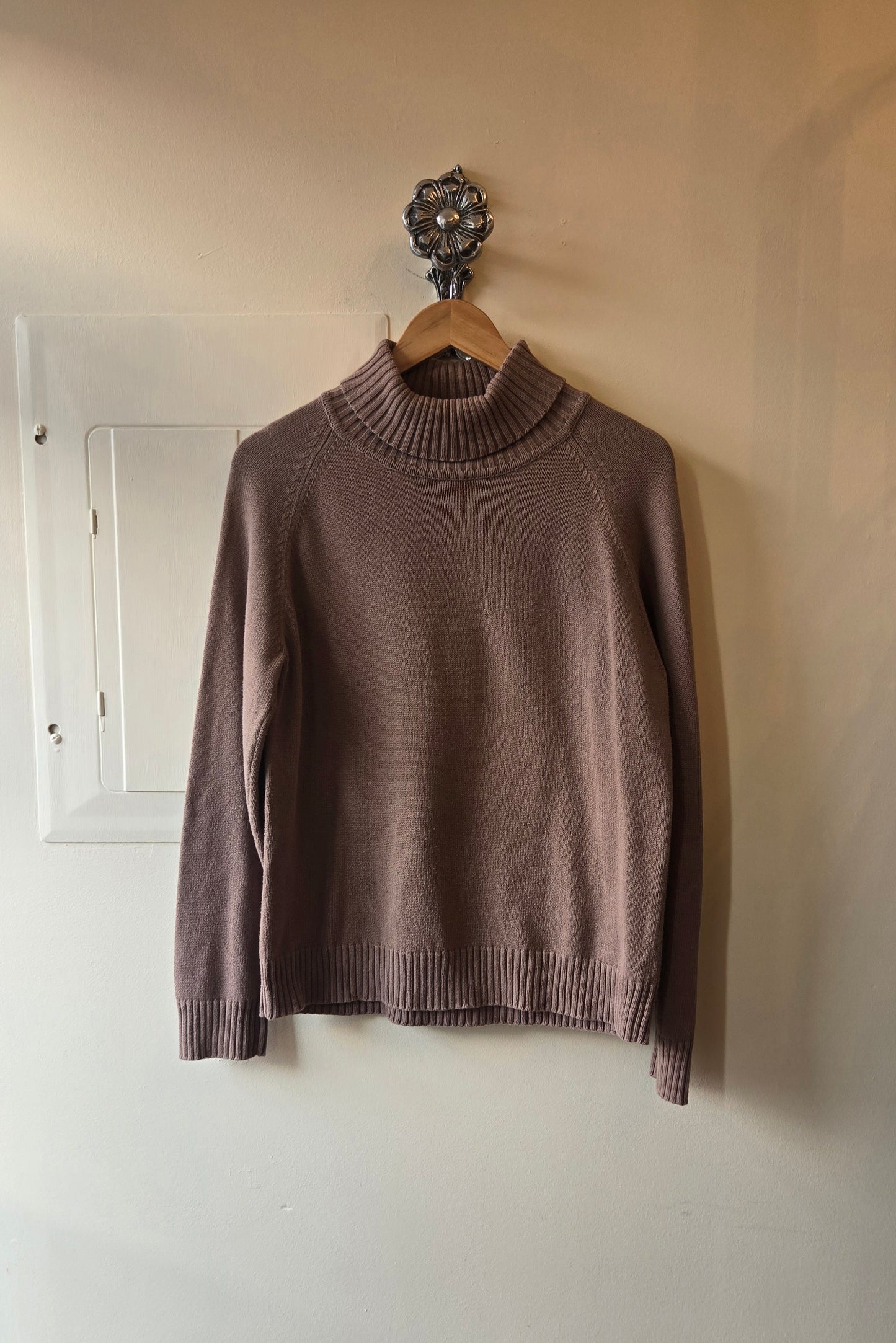 Jeanne Pierre taupe turtleneck