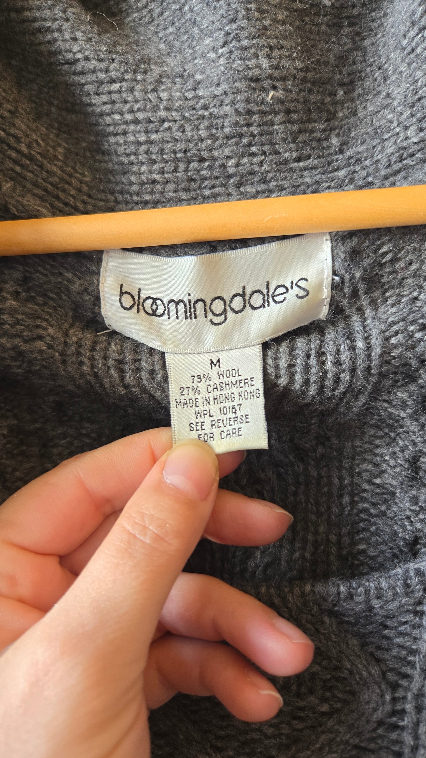 Bloomingdale's cashmere sweater w attached scarf