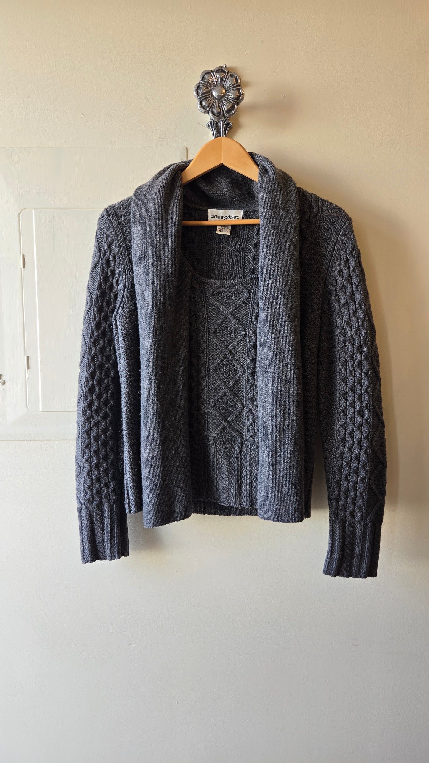 Bloomingdale's cashmere sweater w attached scarf