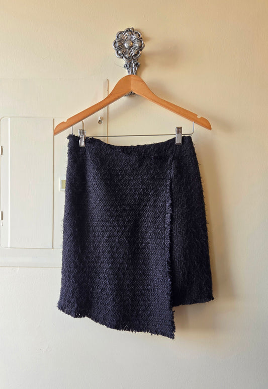 Black asymmetric boucle skirt