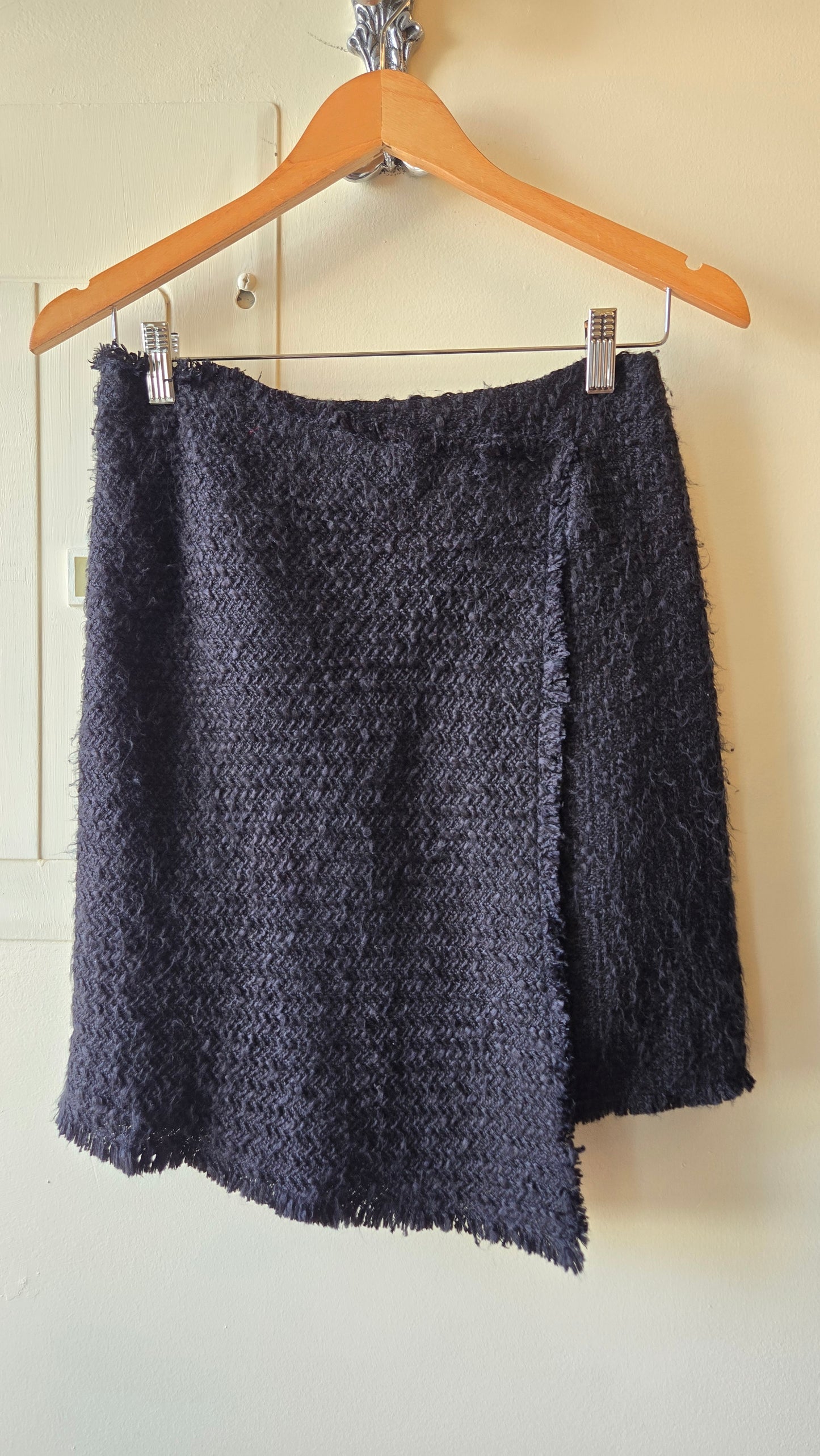 Black asymmetric boucle skirt