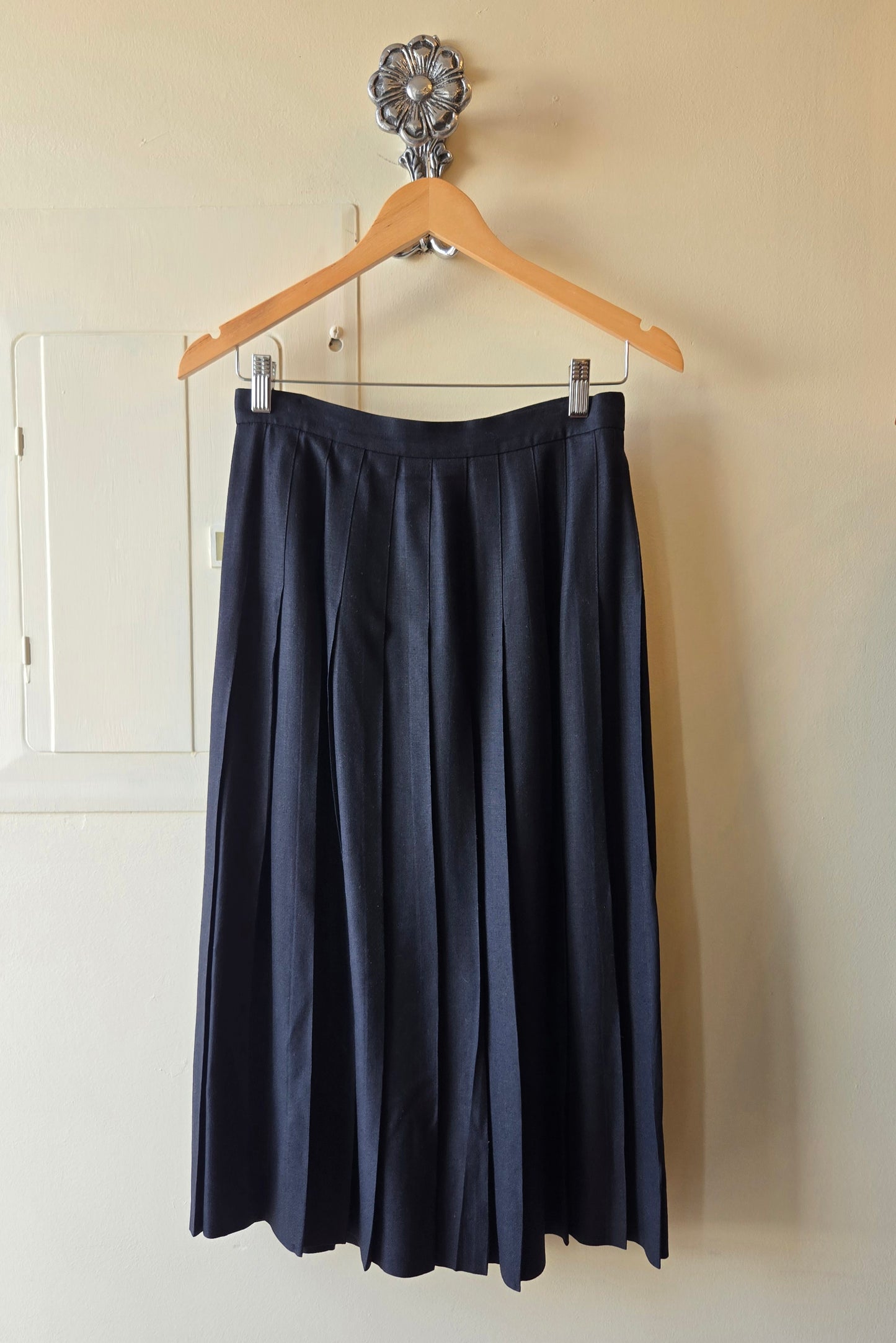 Talbots black pleated midiskirt