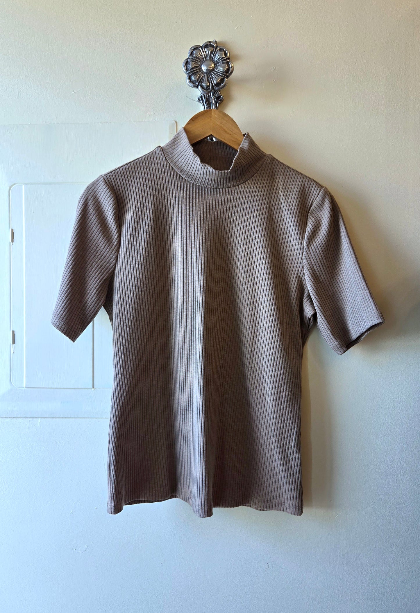 INC taupe ribbed mock neck