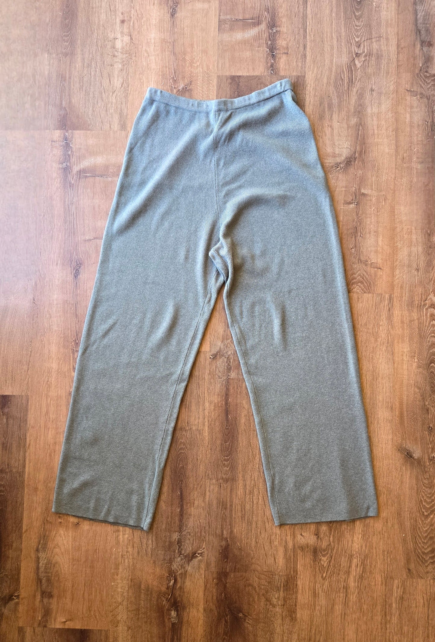 Ellen Tracy grey cashmere blend knit pants