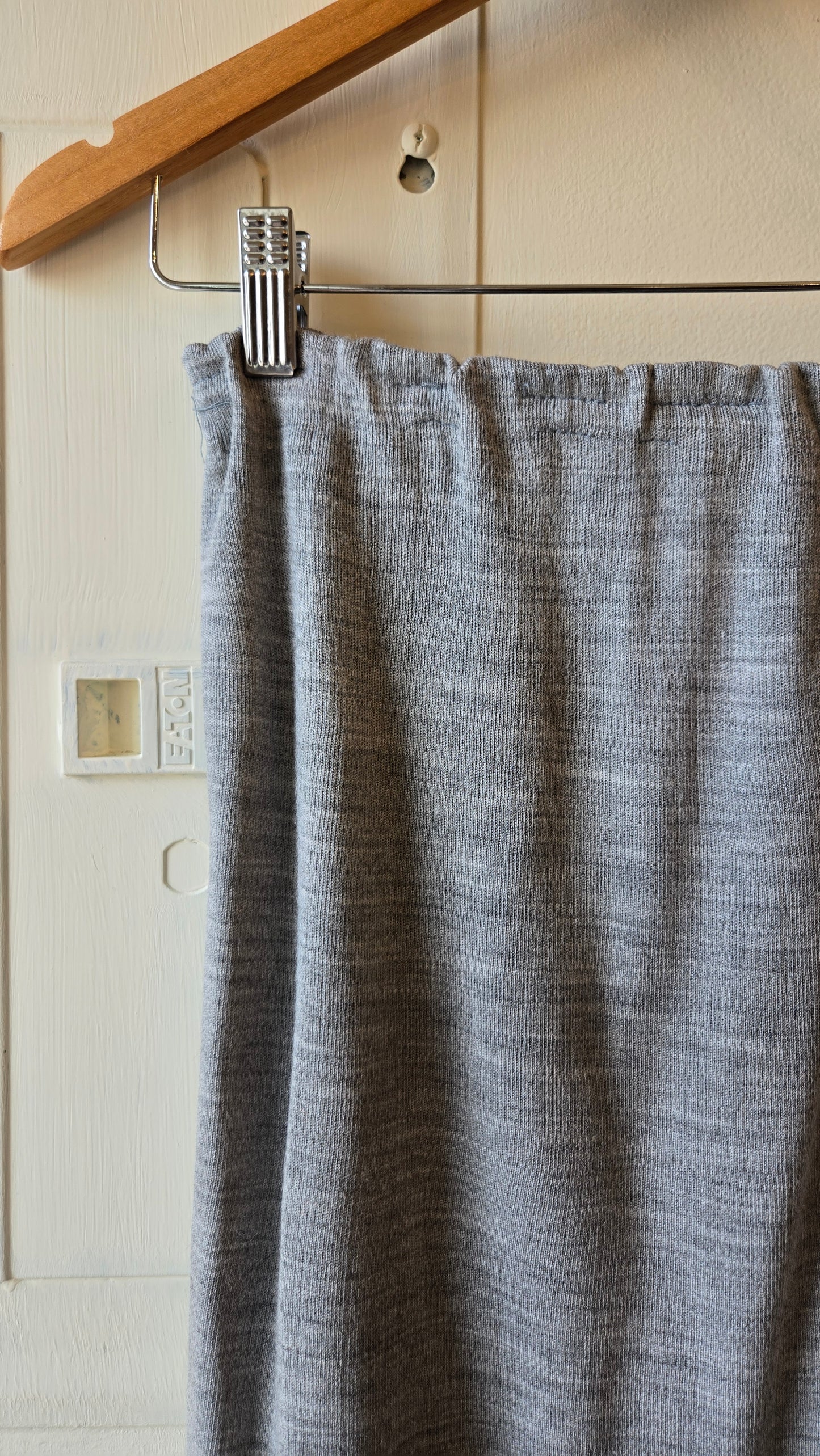 Vitos grey knit skirt set