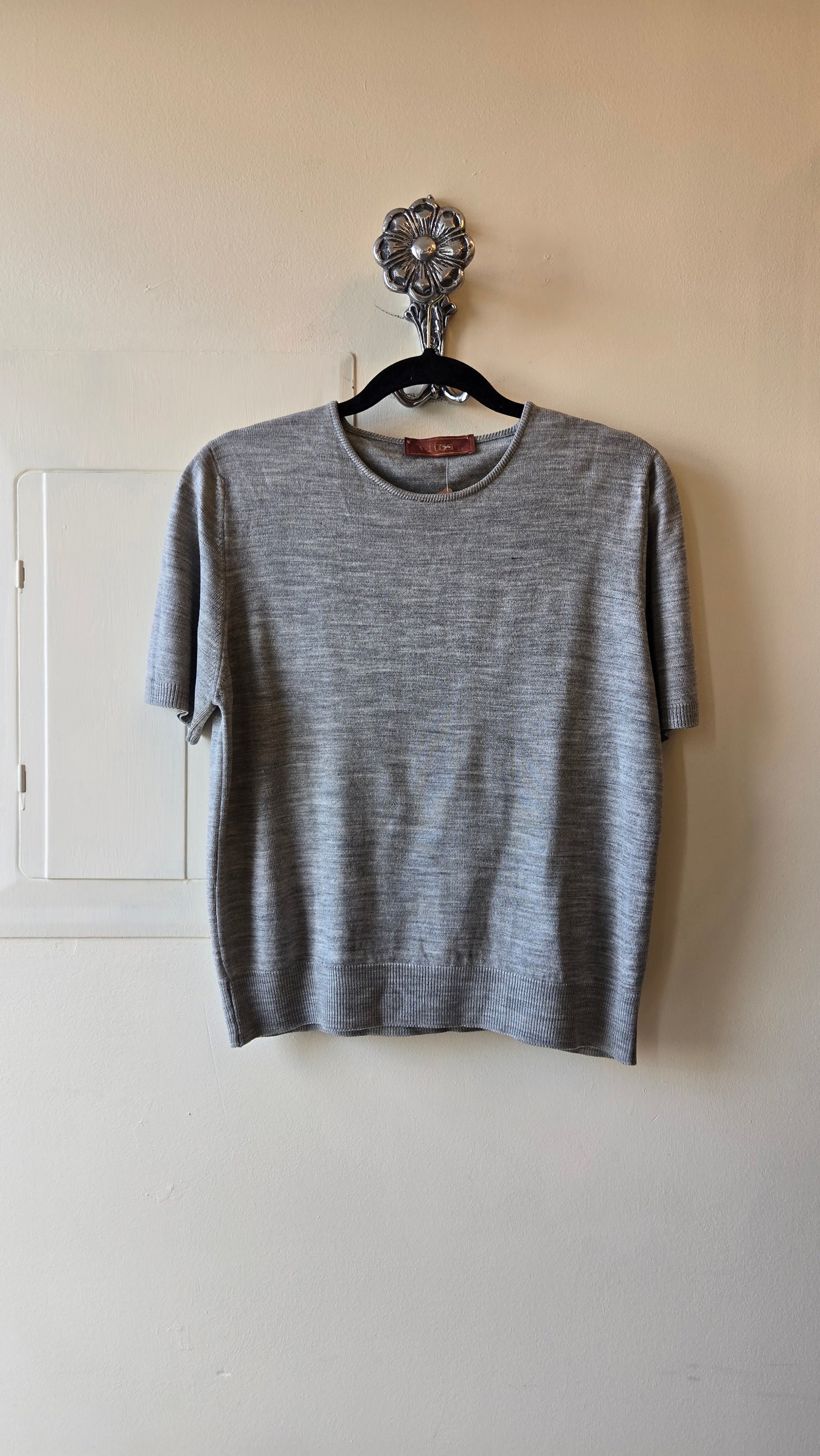 Vitos grey knit skirt set