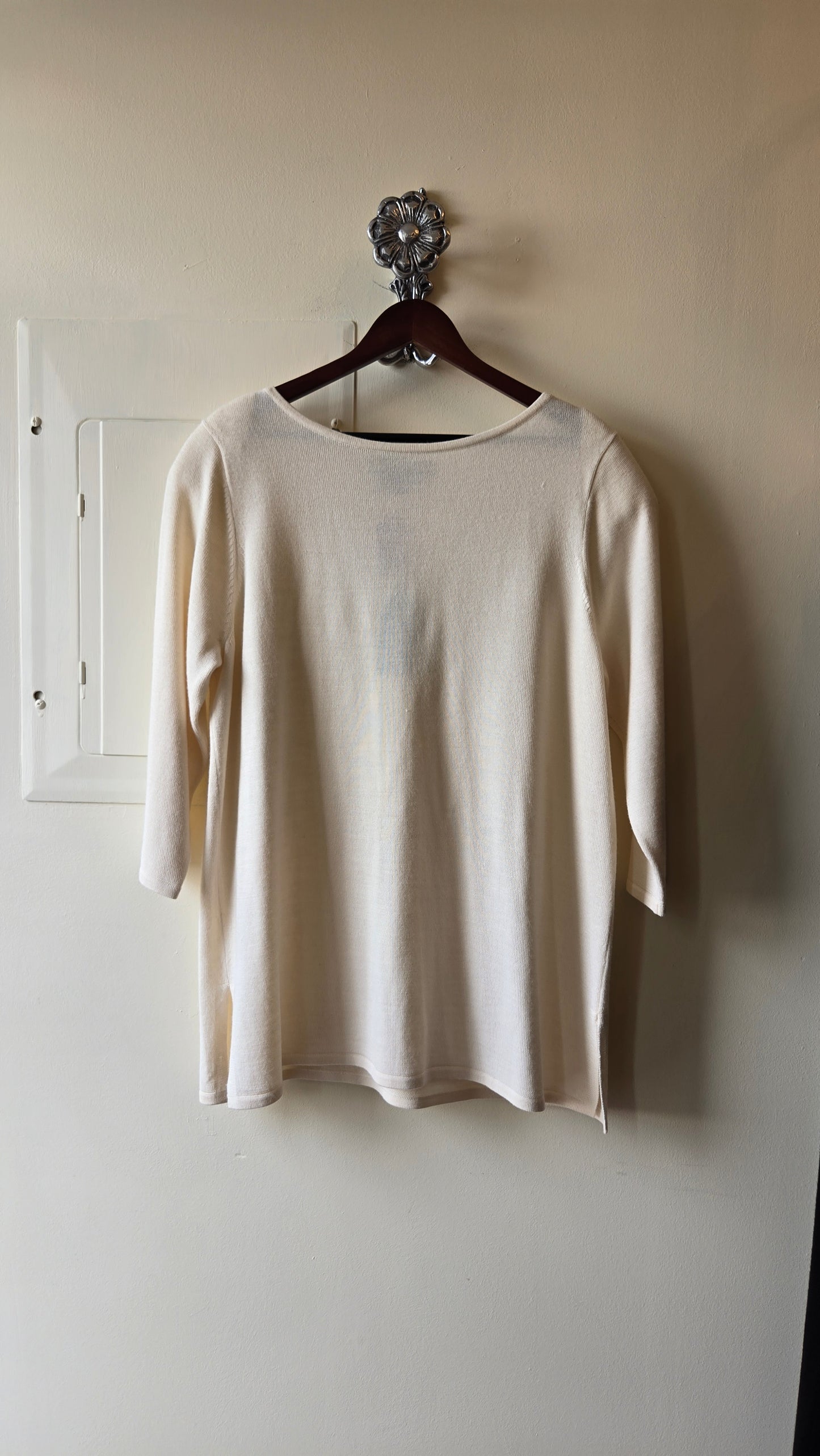 Nina Leonard Cream tunic & black pant sweater set