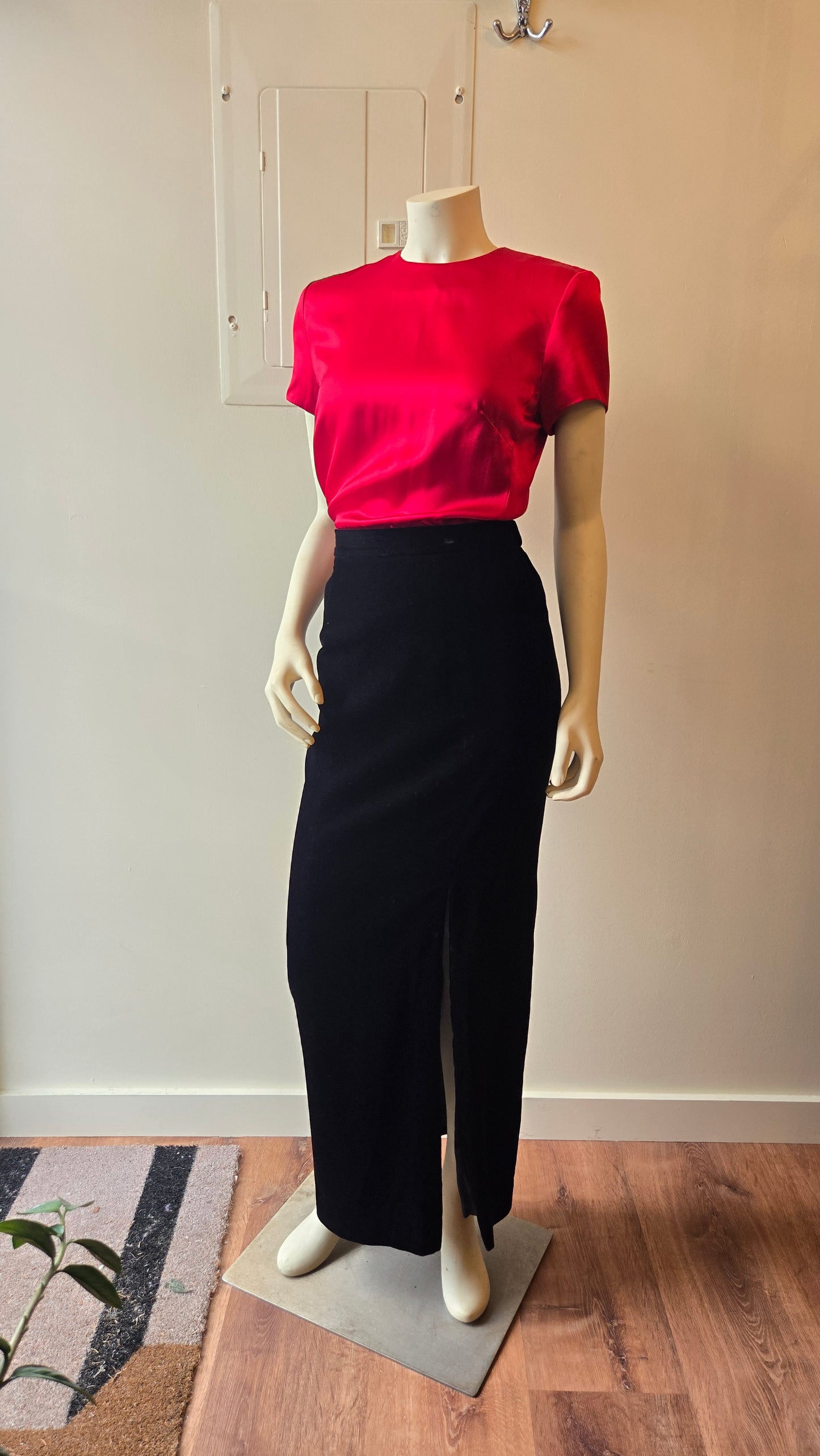 Black velvet column skirt w slit