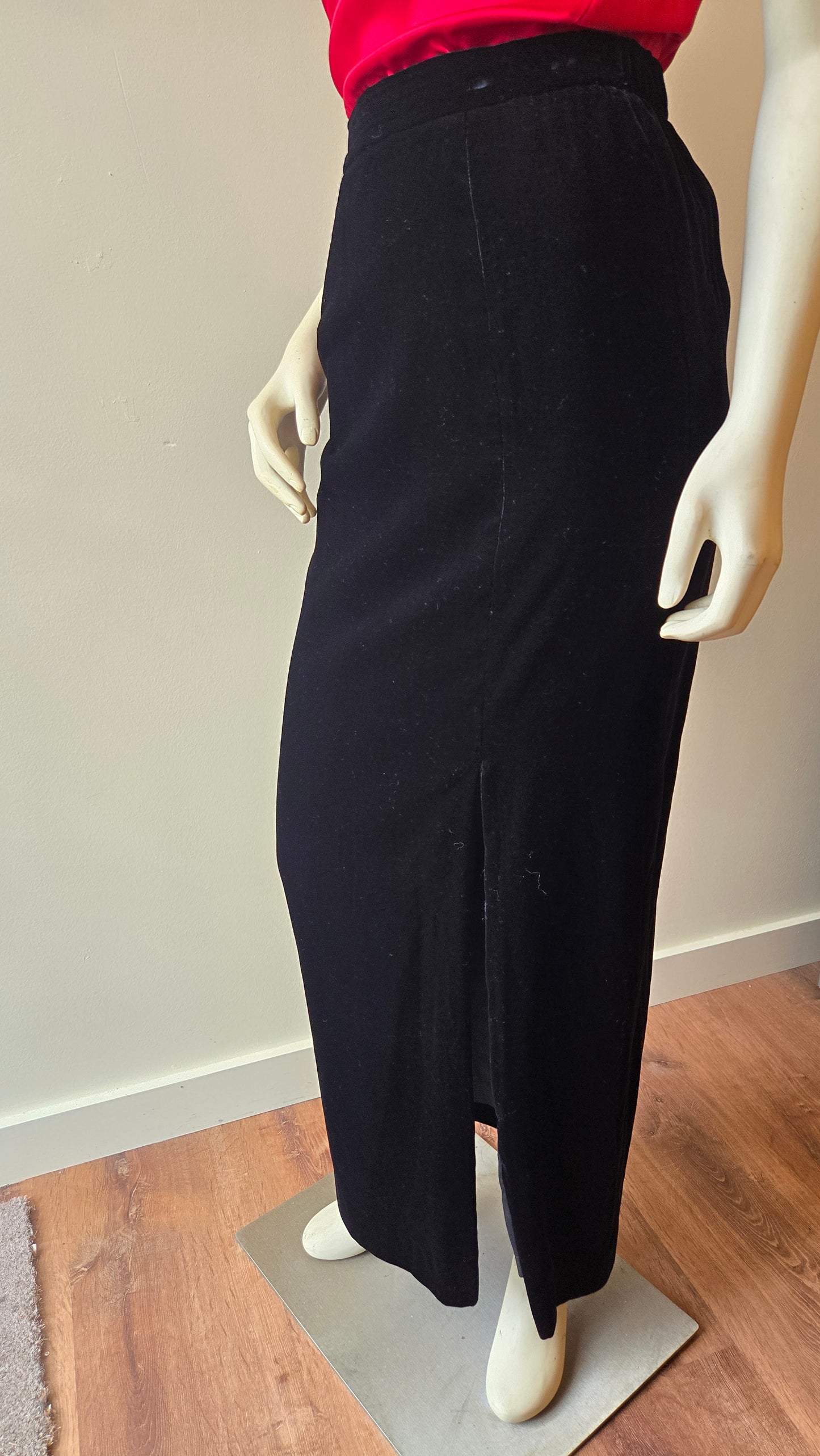 Black velvet column skirt w slit